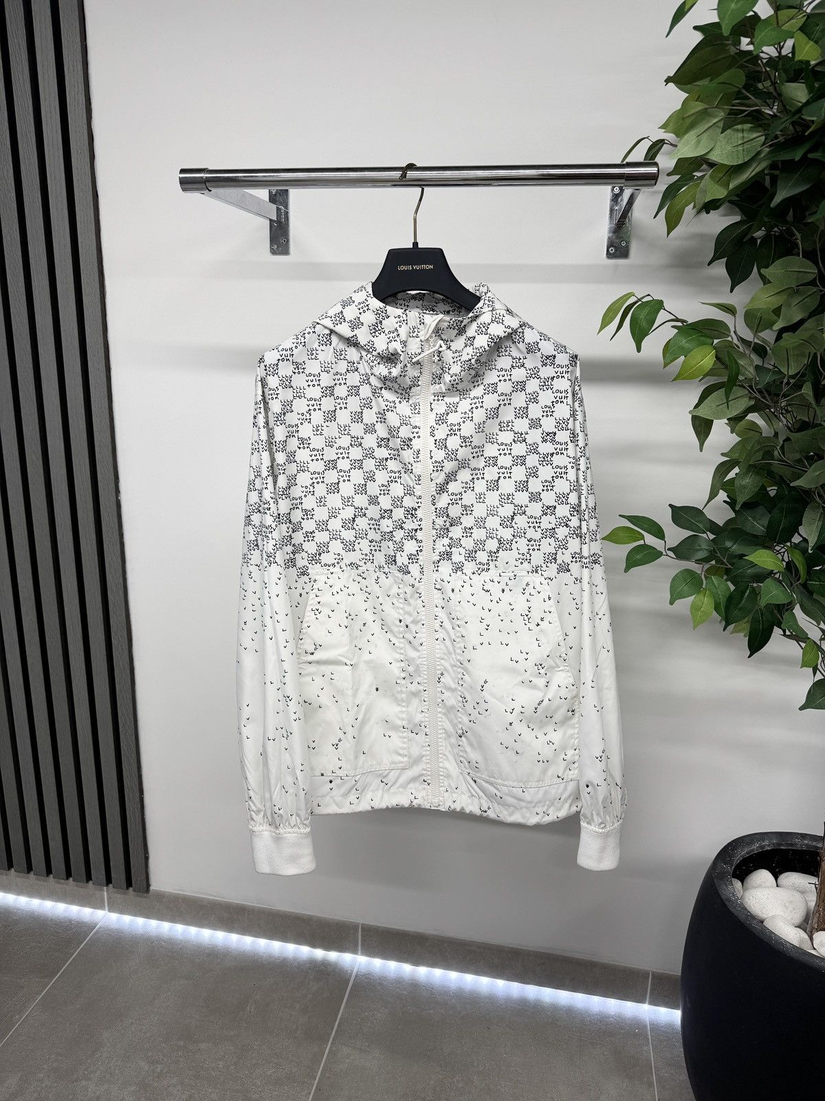 LOUIS VUITTON DAMIER WOOL OVERSHIRT サイズS Louis Vuitton Damier Wool Overshirt – Closet Tours