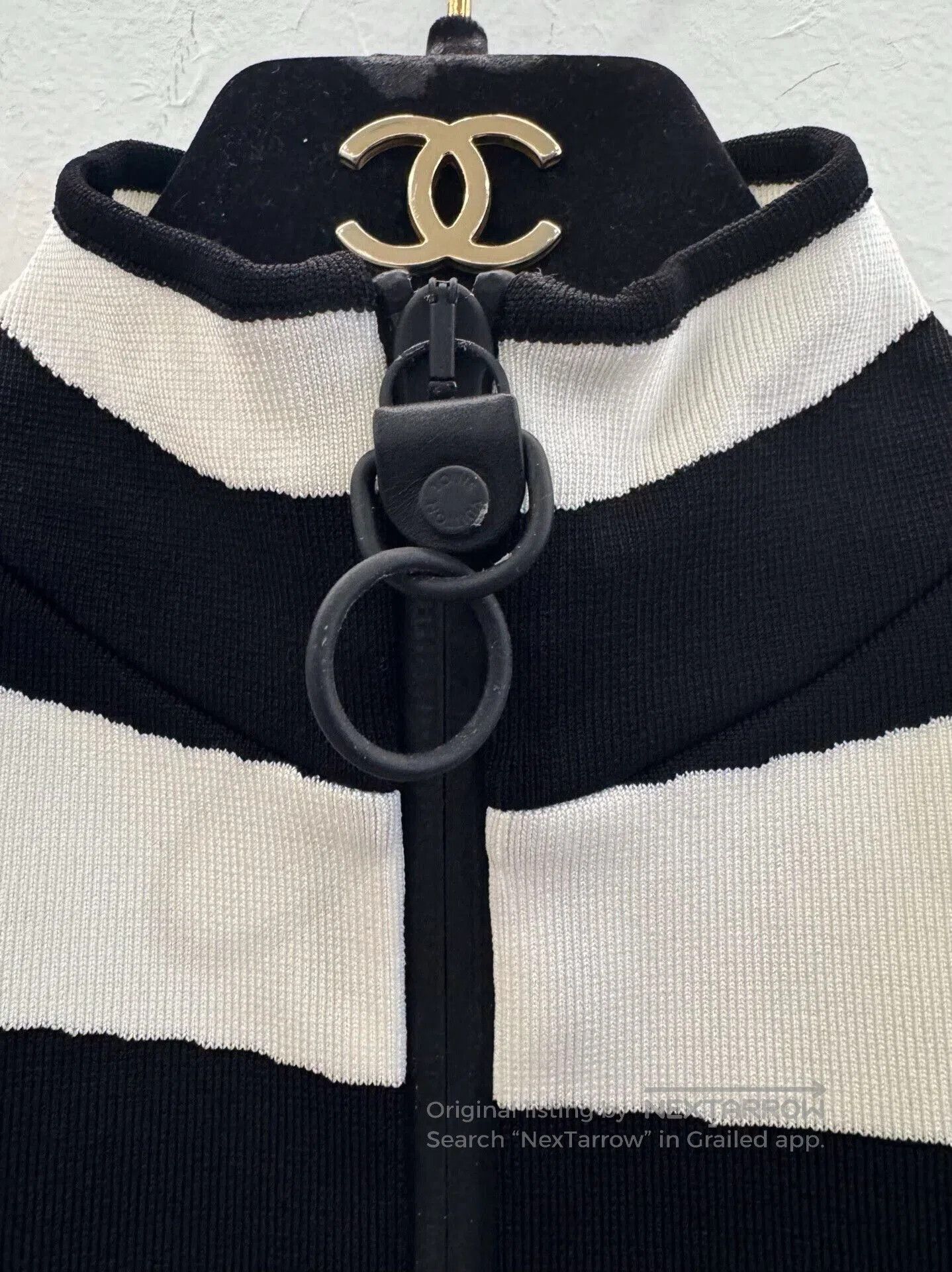 Louis Vuitton Louis Vuitton Black White Irregular Stripe Sleeveless Knit. Size XS / US 0-2 / IT 36-38 - 4 Thumbnail