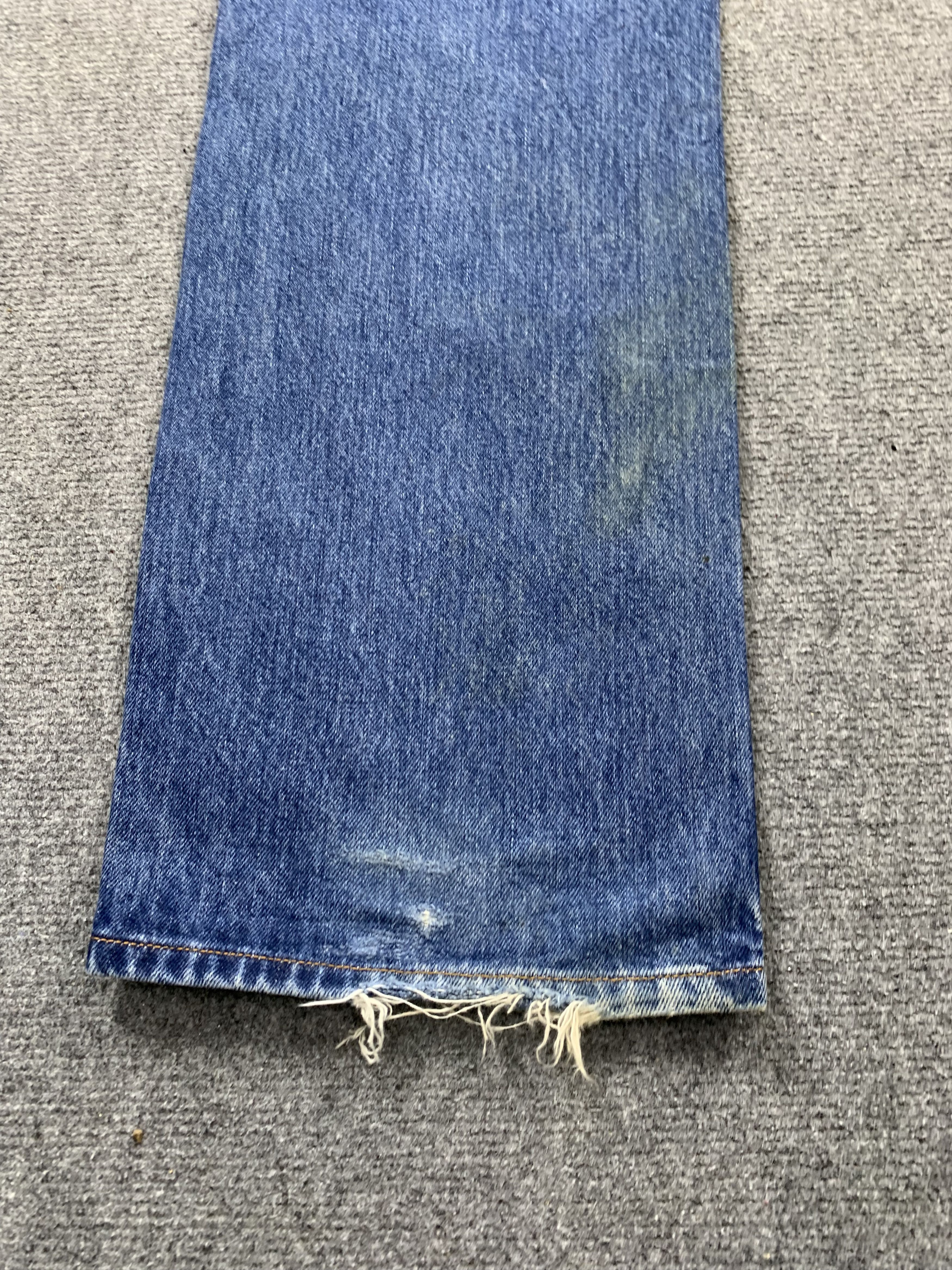 Levi's Vintage Levis 501 Faded Blue Jeans DJ0005 Size US 32 / EU 48 - 14 Thumbnail