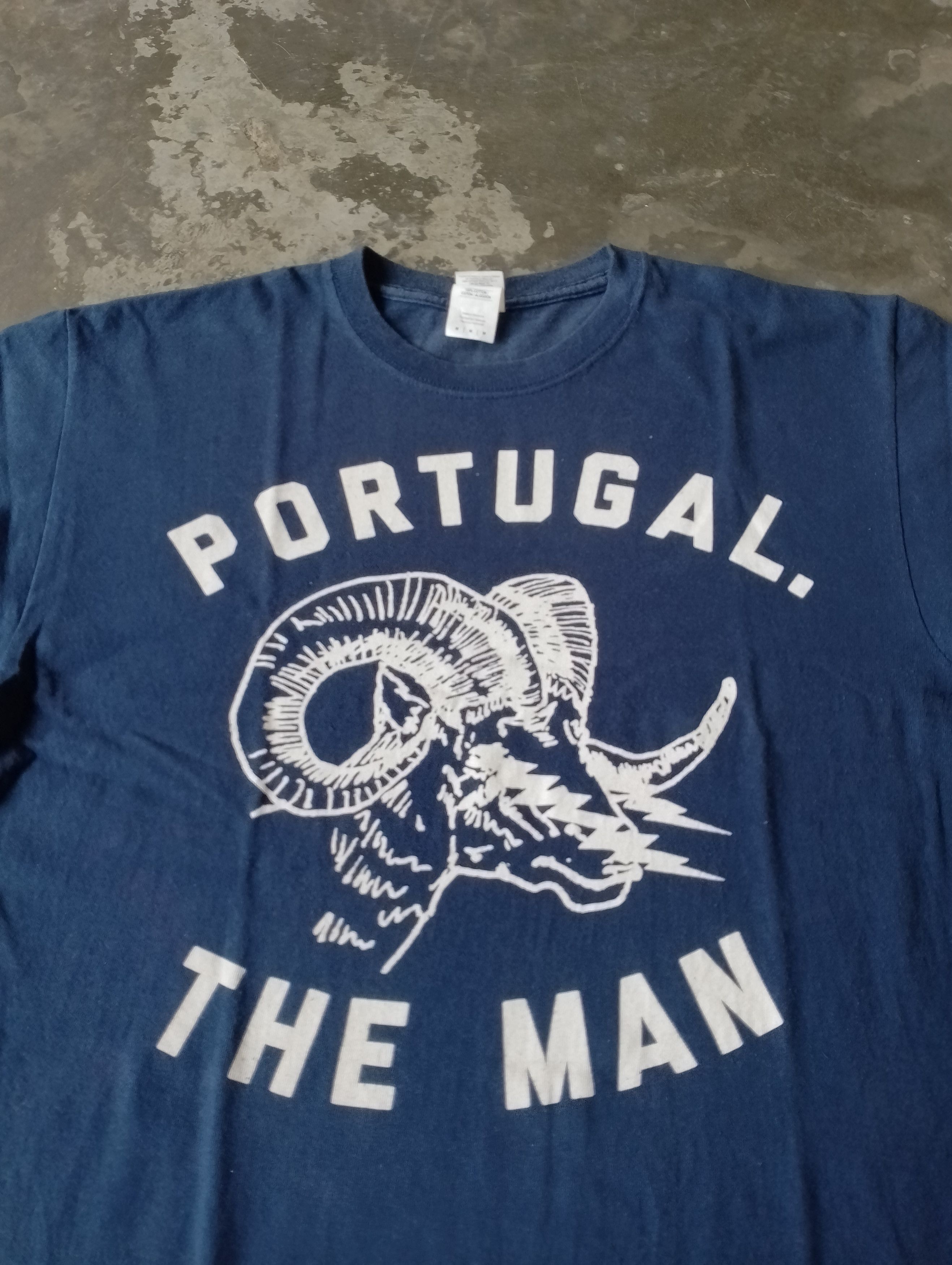 Band Tees PORTUGAL THE MAN. Band T-shirt Size US M / EU 48-50 / 2 - 1 Thumbnail