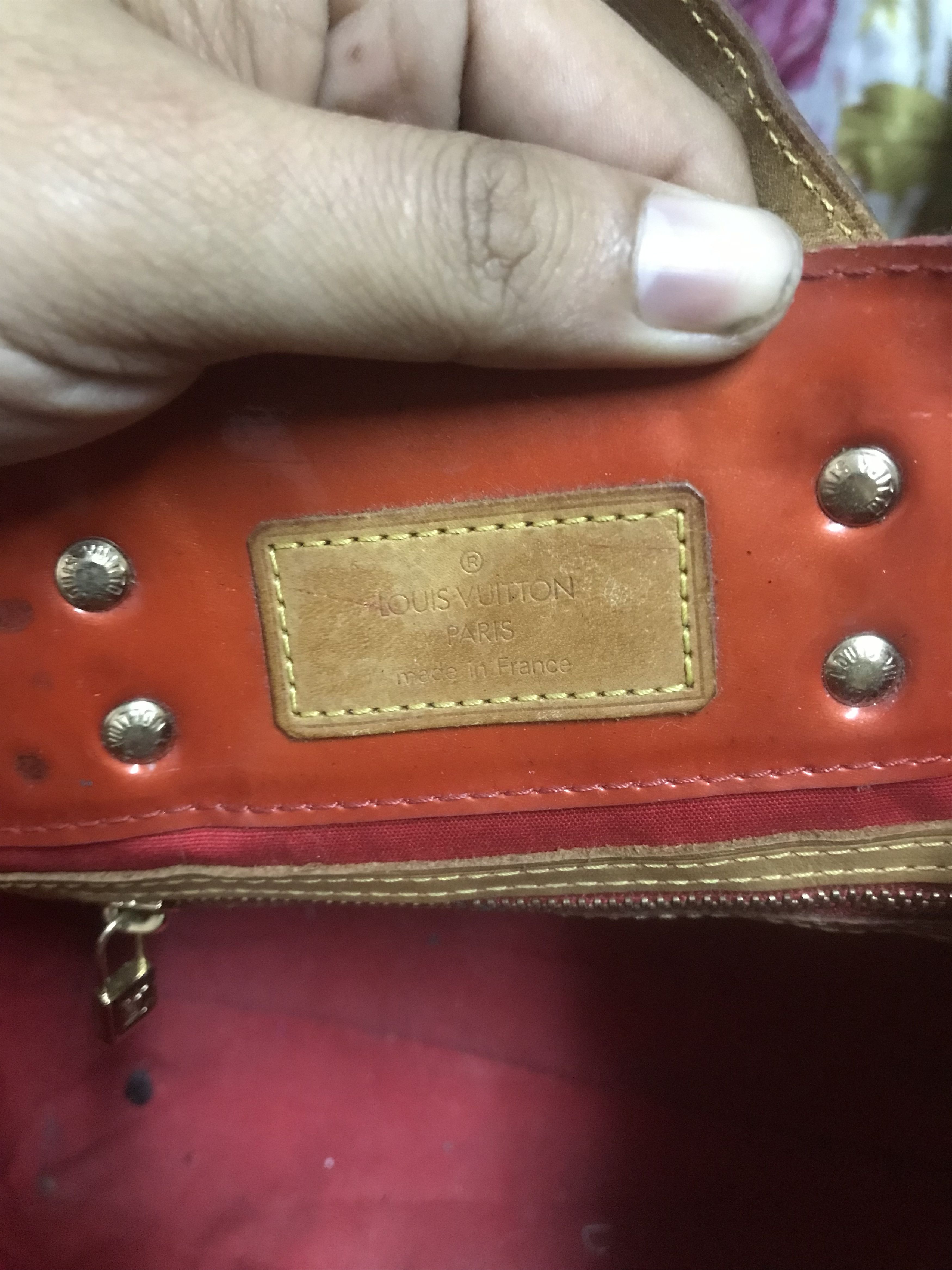 Louis Vuitton Authentic Louis Vuitton Vernis Size ONE SIZE - 3 Thumbnail