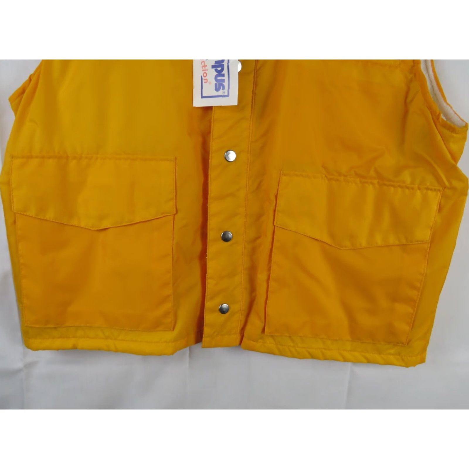 Vintage Campus Vest NWT 1970's Outdoor Nylon Puffer Full Zip L Yellow Mens Spring/Fall Hiking Camping Size US L / EU 52-54 / 3 - 2 Thumbnail