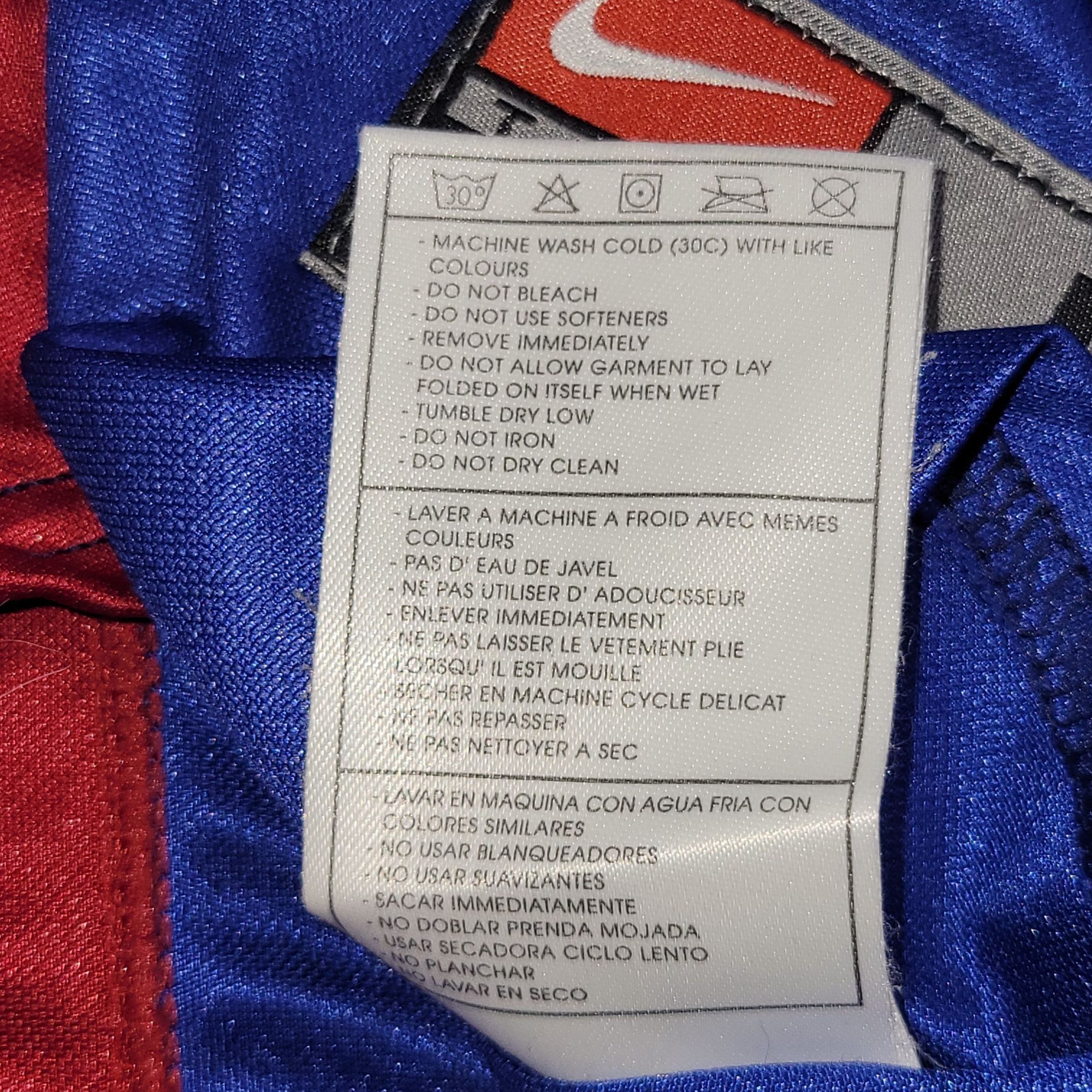 Nike Guardiola Barcelona Centenary 1999 2000 Soccer Jersey L Size US L / EU 52-54 / 3 - 7 Thumbnail