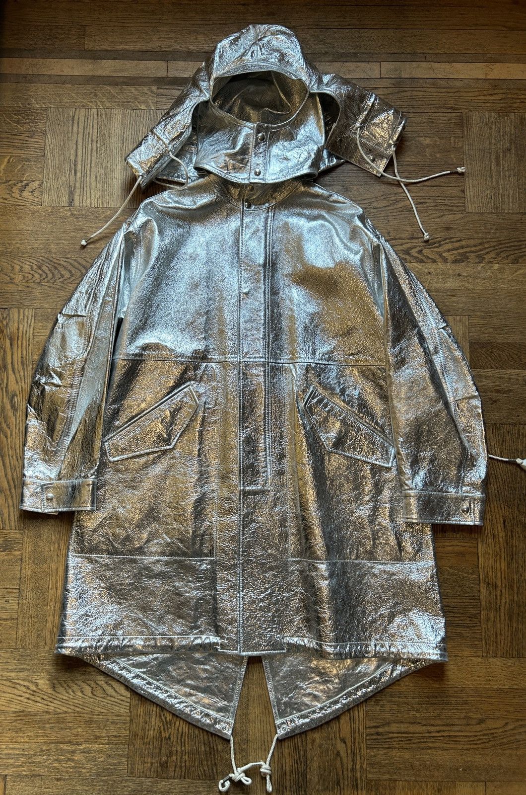 Calvin Klein 205W39NYC × Raf Simons 1/1 FW18 Silver Leather Parka Size US S / EU 44-46 / 1 - 1 Thumbnail