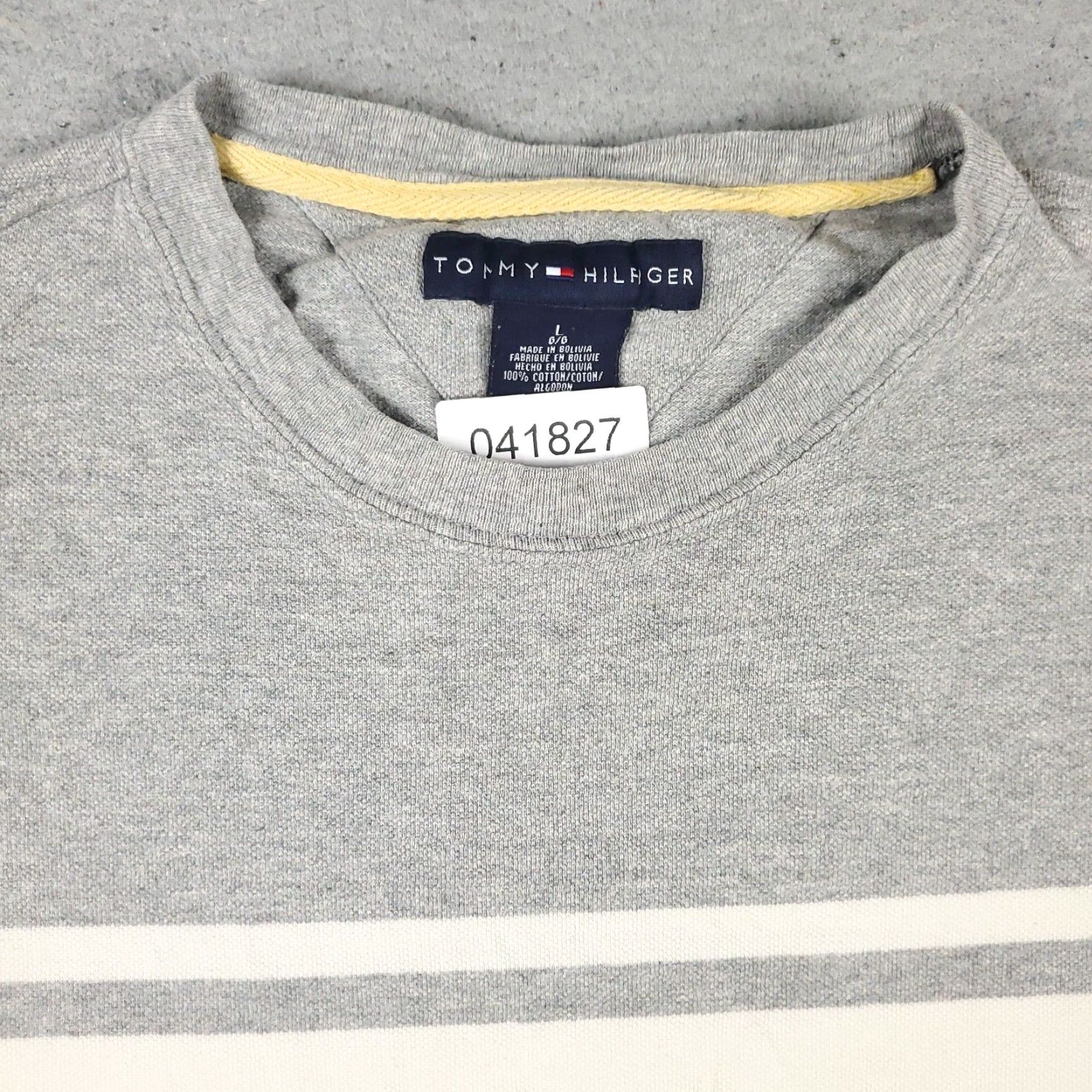 Tommy Hilfiger Tommy Hilfiger Shirt Mens Size Large Gray Crew Neck Short Sleeve Cotton Logo Classic American 90s style - Mens Size US L / EU 52-54 / 3 - 2 Thumbnail