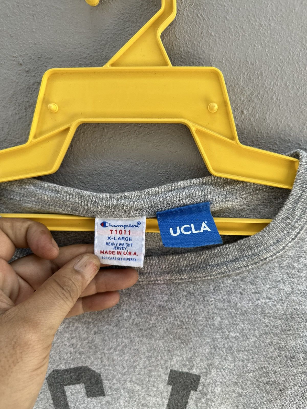 Champion Vintage Champion UCLA Faded Usa Tee Size US XL / EU 56 / 4 - 4 Thumbnail