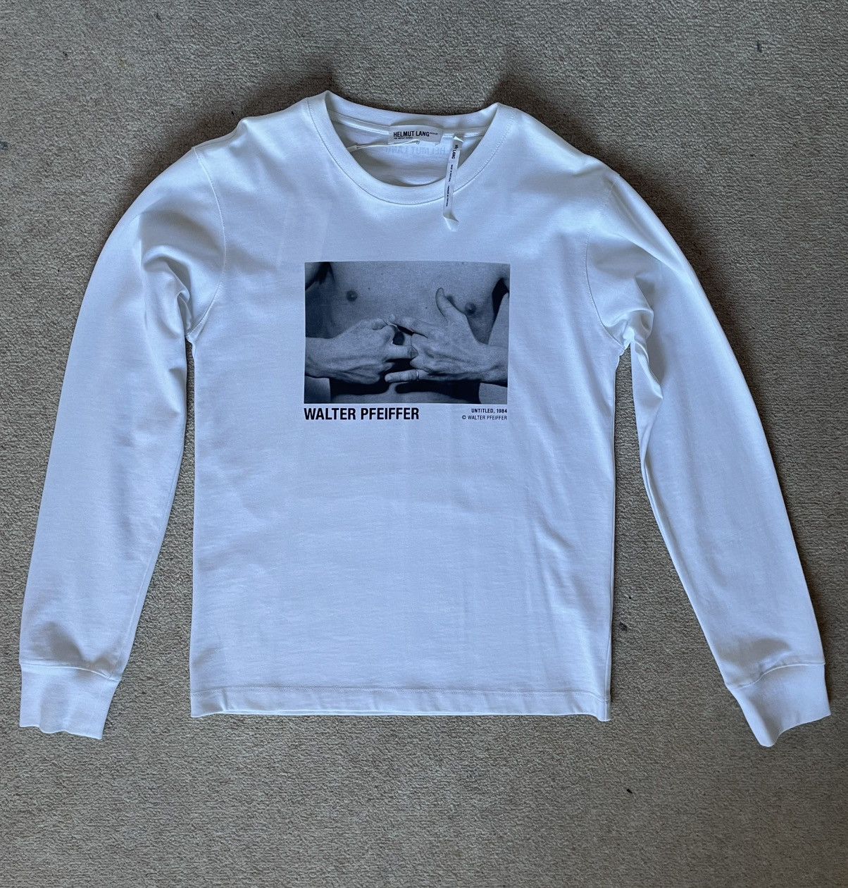 Helmut Lang Helmut Lang White Walter Pfeiffer Edition Hands 1984 T Shirt Size XS / US 0-2 / IT 36-38 - 2 Thumbnail