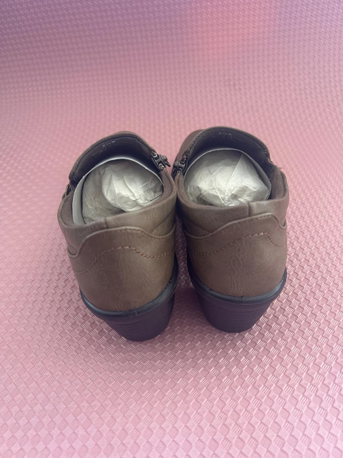 Designer Easy Street Women’s Taupe Stroll Comfort Shoes, Size 8.5M Size US 8.5 / IT 38.5 - 3 Thumbnail