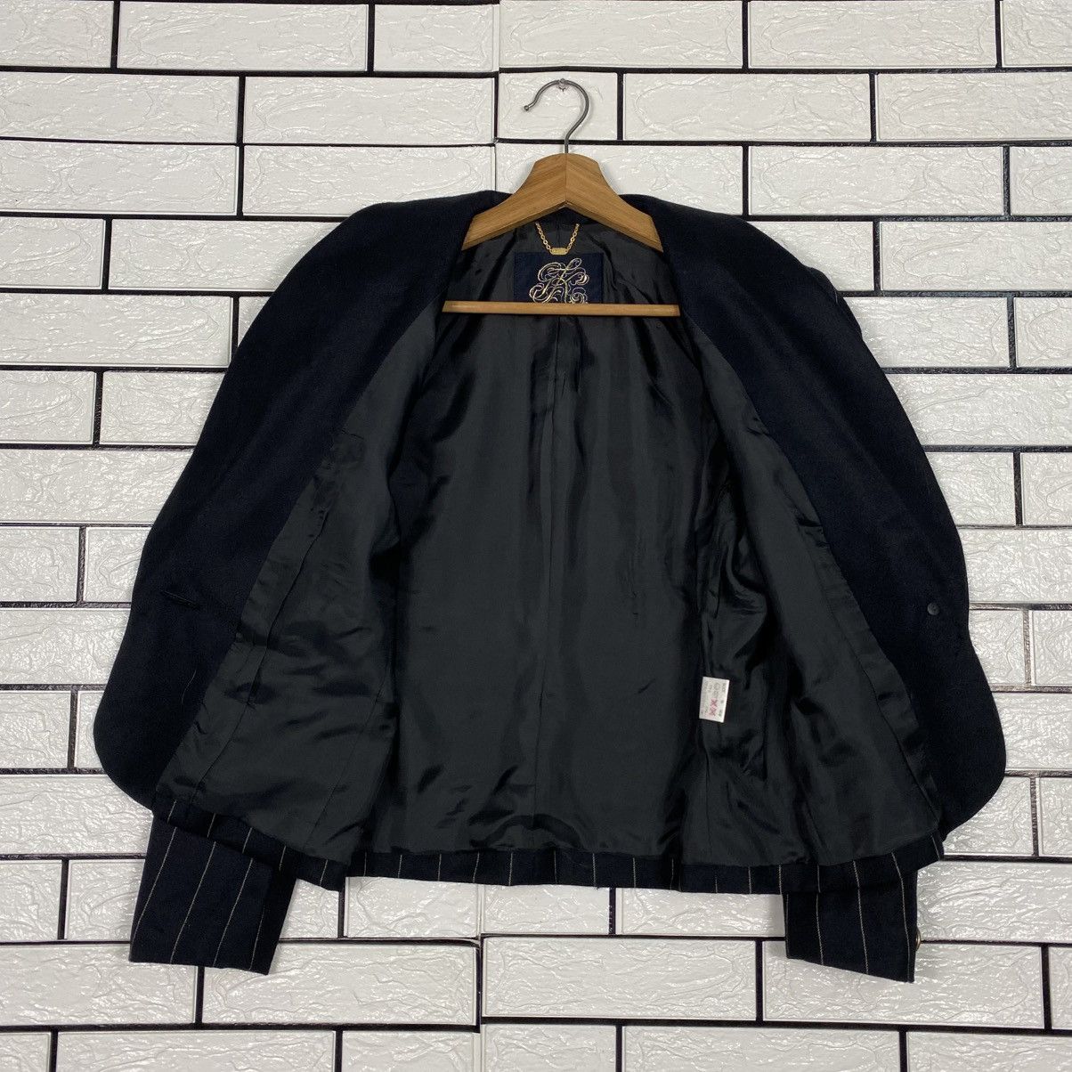 Japanese Brand 📌Cropped Striped Design Button Jacket Karl Kani Size US M / EU 48-50 / 2 - 14 Thumbnail