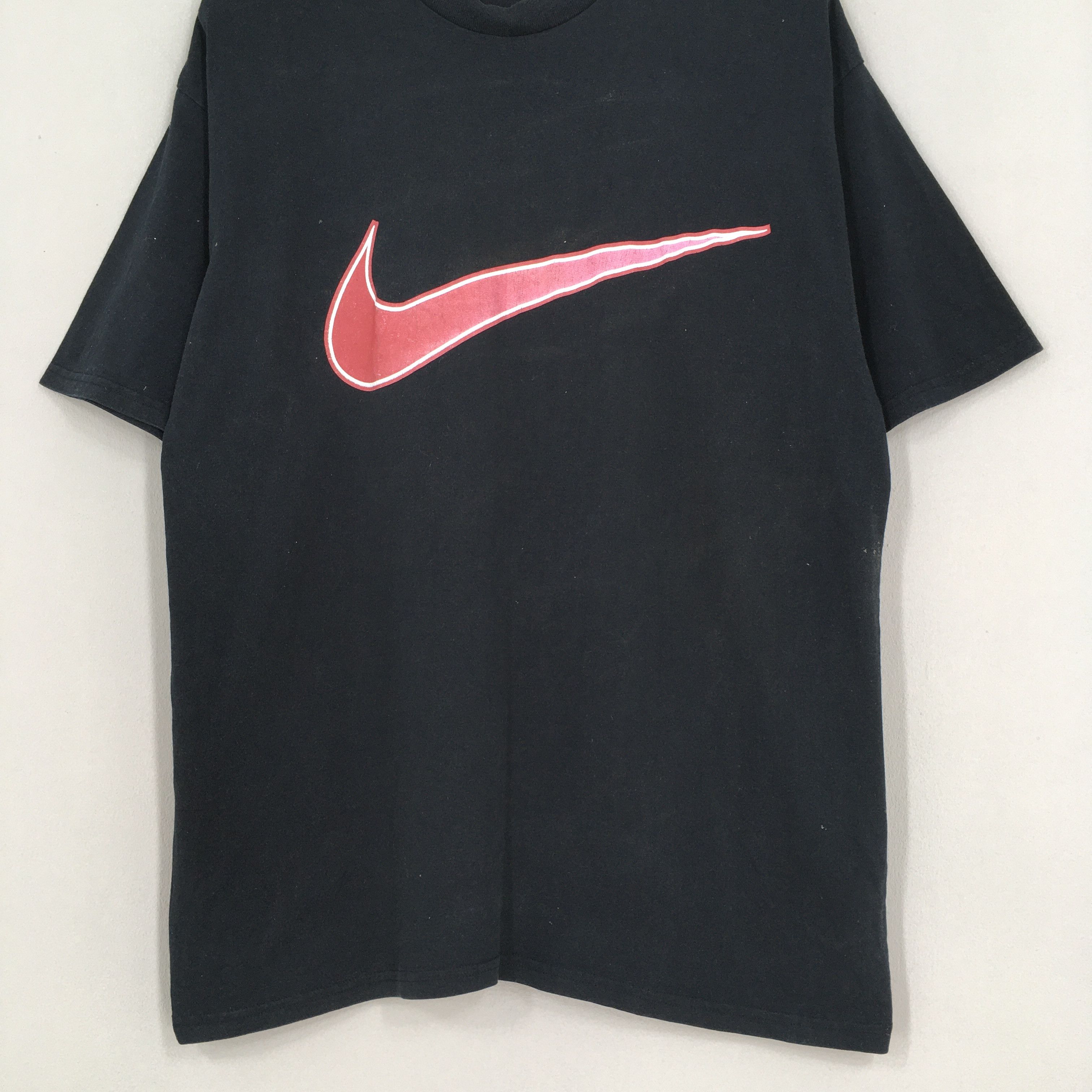 Nike Vintage 90's Nike Swoosh Tshirt Large Size US L / EU 52-54 / 3 - 3 Thumbnail