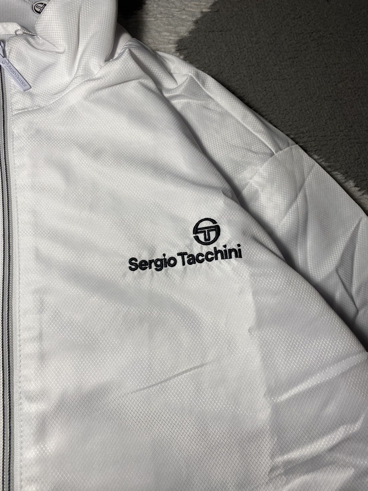 Sergio Tacchini × Vintage Sergio Tacchini Carson Tracktop white light track jacket Size US L / EU 52-54 / 3 - 6 Thumbnail