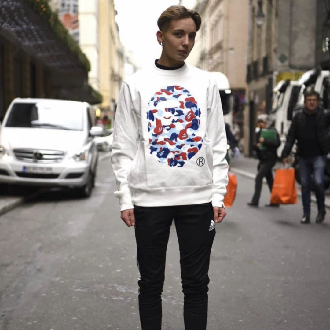 Bape BAPE Paris Limited City Camo Crew Sweatshirt XL New Size US XL / EU 56 / 4 - 1 Thumbnail