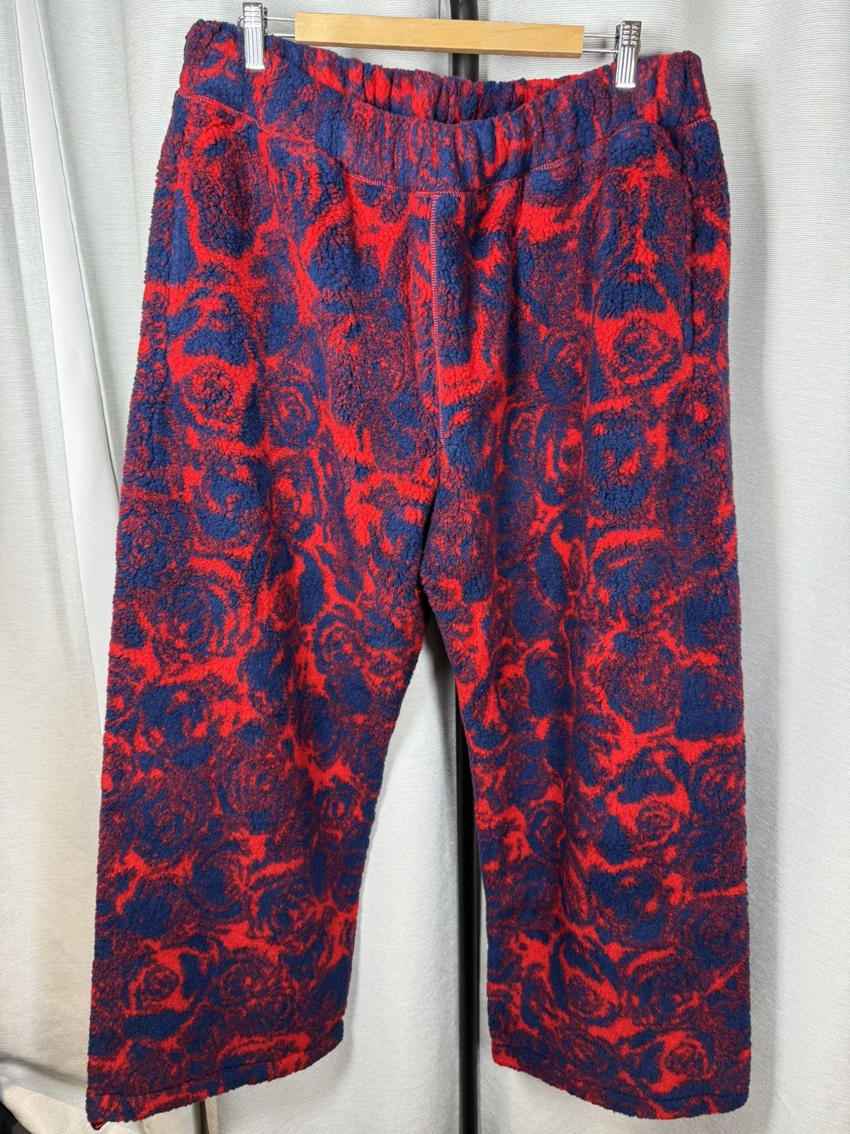 Burberry Burberry Rose Print Sherpa Fleece Joggers XXL BNWT Size US 38 / EU 54 - 1 Thumbnail