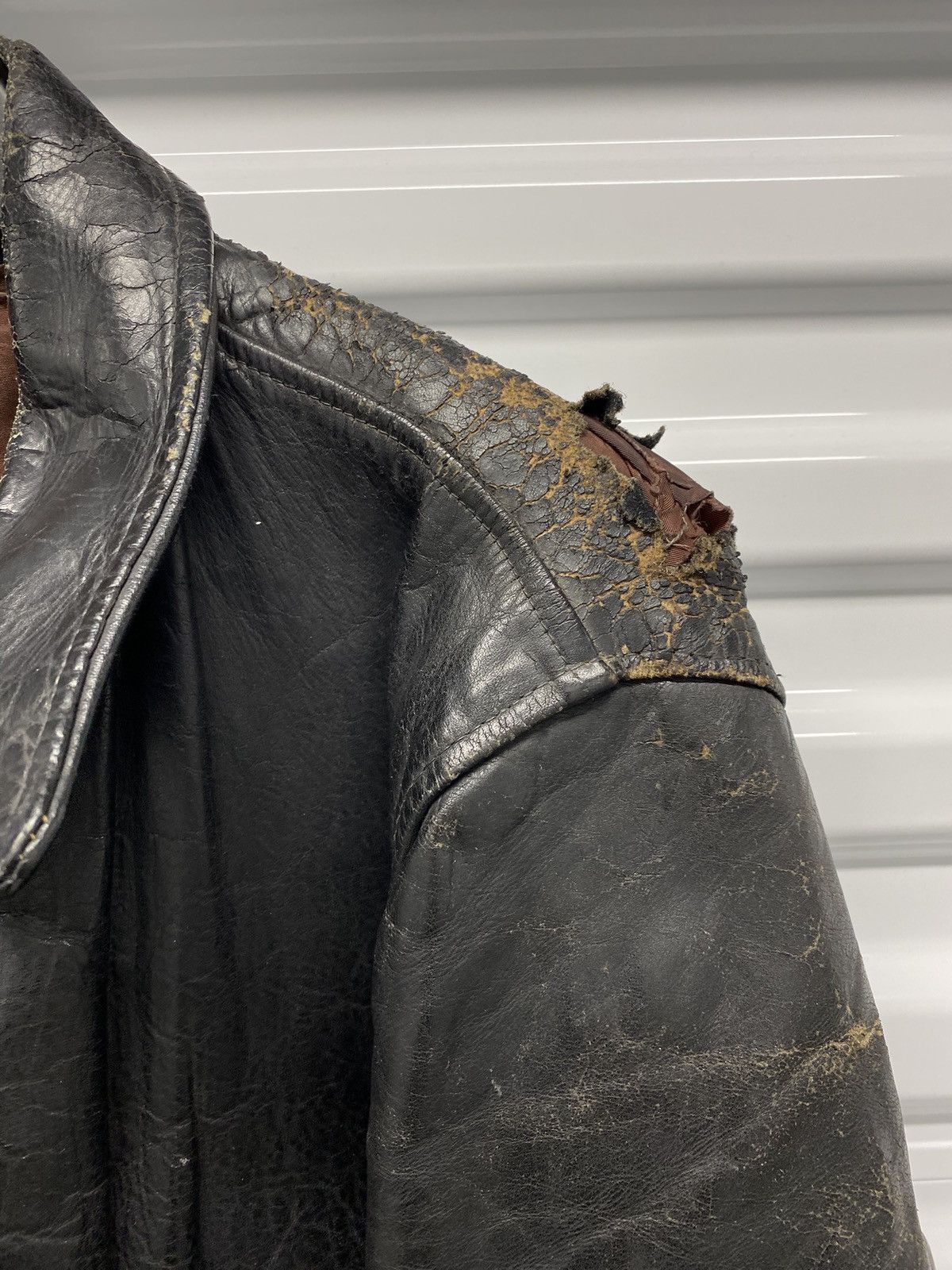 Vintage Enfants Riche Déprimés Style THRASHED 60s leather jacket Size US M / EU 48-50 / 2 - 8 Thumbnail
