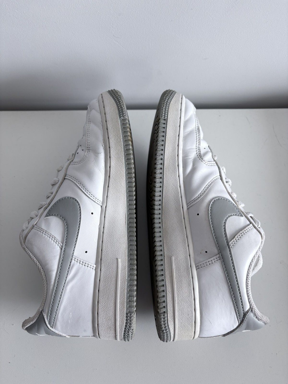 Nike Nike Air Force 1 Low white grey leather women's size 38.5 Size US 8.5 / IT 38.5 - 7 Thumbnail