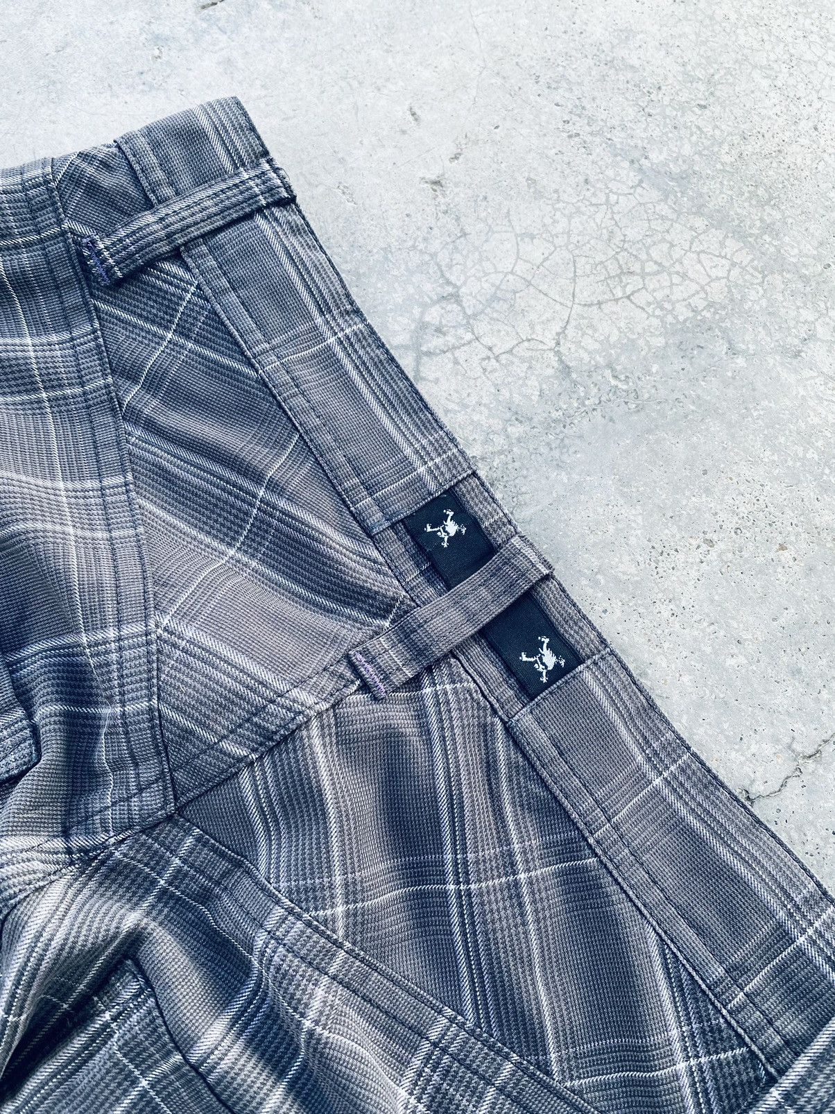 Oakley Vintage Oakley Plaid Cargo Pants Distressed Size 30" / US 8 / IT 44 - 18 Thumbnail
