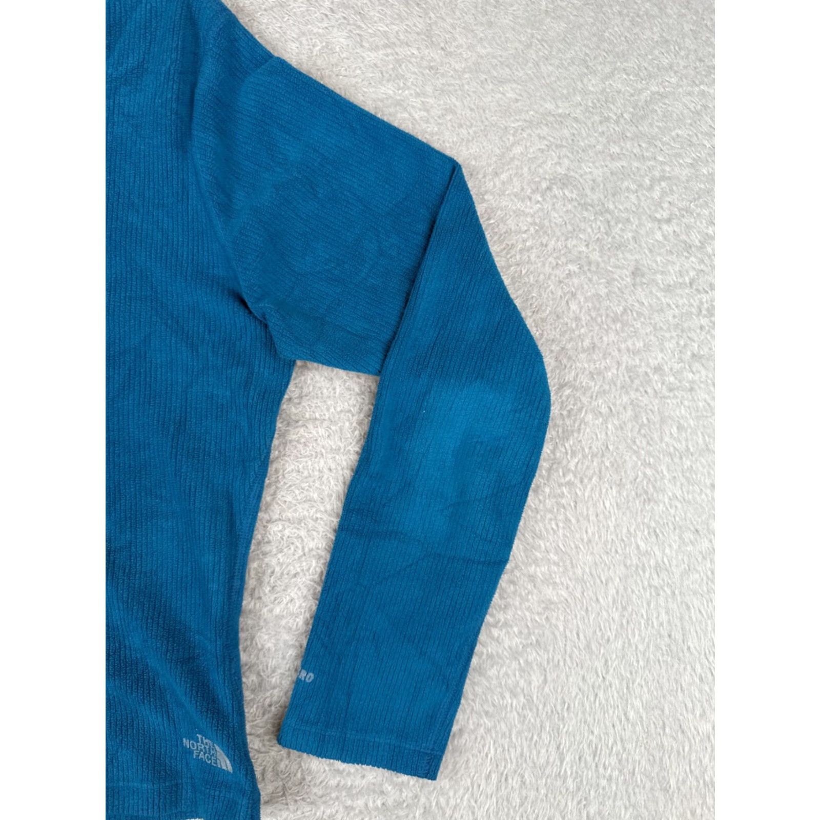 The North Face The North Face Sweater Womens Medium Blue TKA Micro Pullover Long Sleeve Fleece Size M / US 6-8 / IT 42-44 - 2 Thumbnail