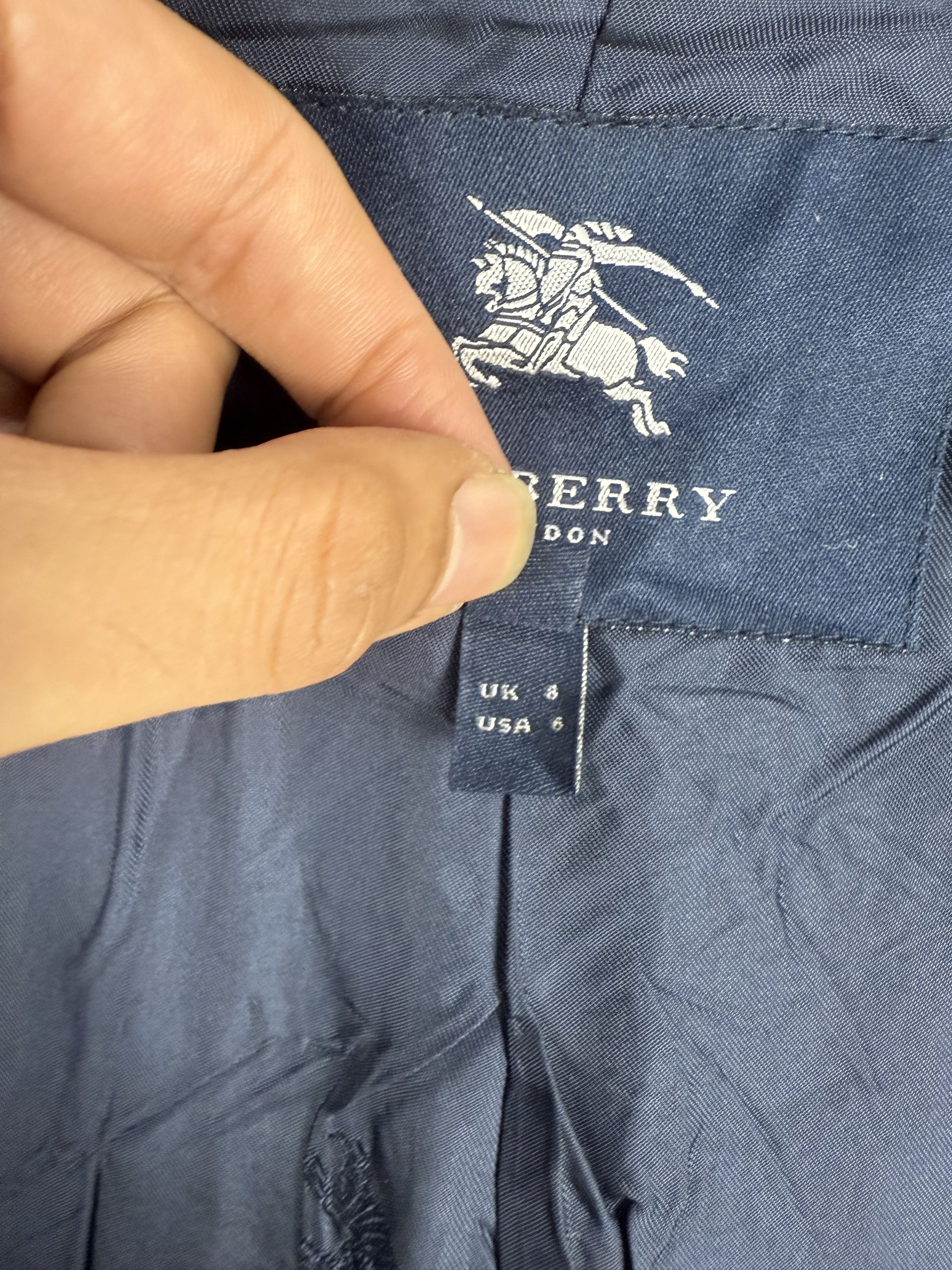 Burberry Vintage Burberry Wool Coat Size M / US 6-8 / IT 42-44 - 6 Thumbnail