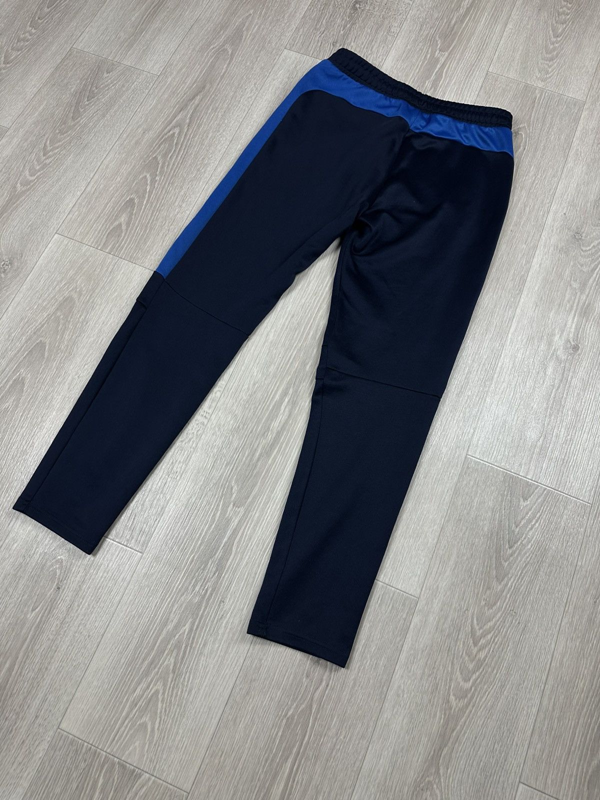 Puma × Red Bull Puma Red Bull Racing Sportswear Suit Sweatpants & Sweatshirt Size US S / EU 44-46 / 1 - 15 Thumbnail