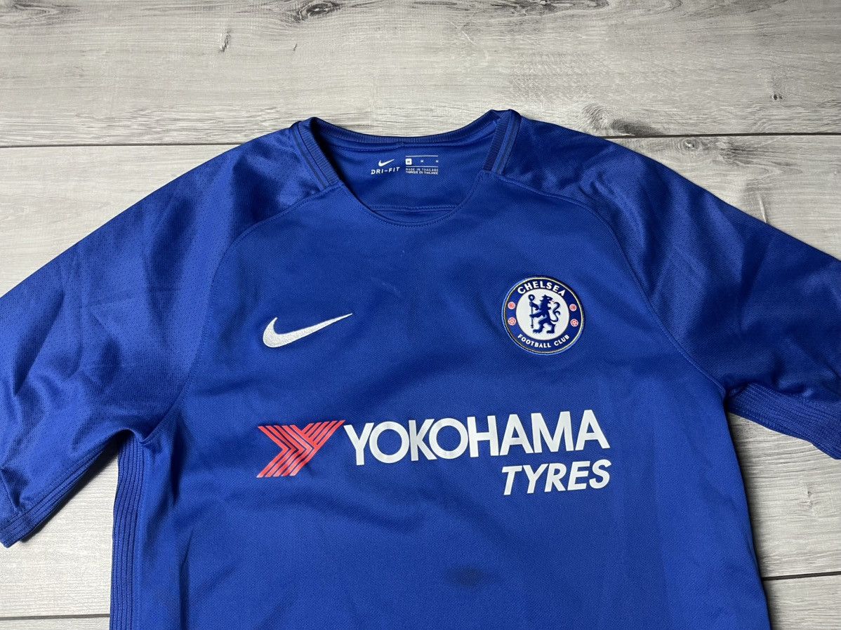 Nike CHELSEA 2017 2018 HOME FOOTBALL SHIRT SOCCER JERSEY NIKE Size US M / EU 48-50 / 2 - 3 Thumbnail