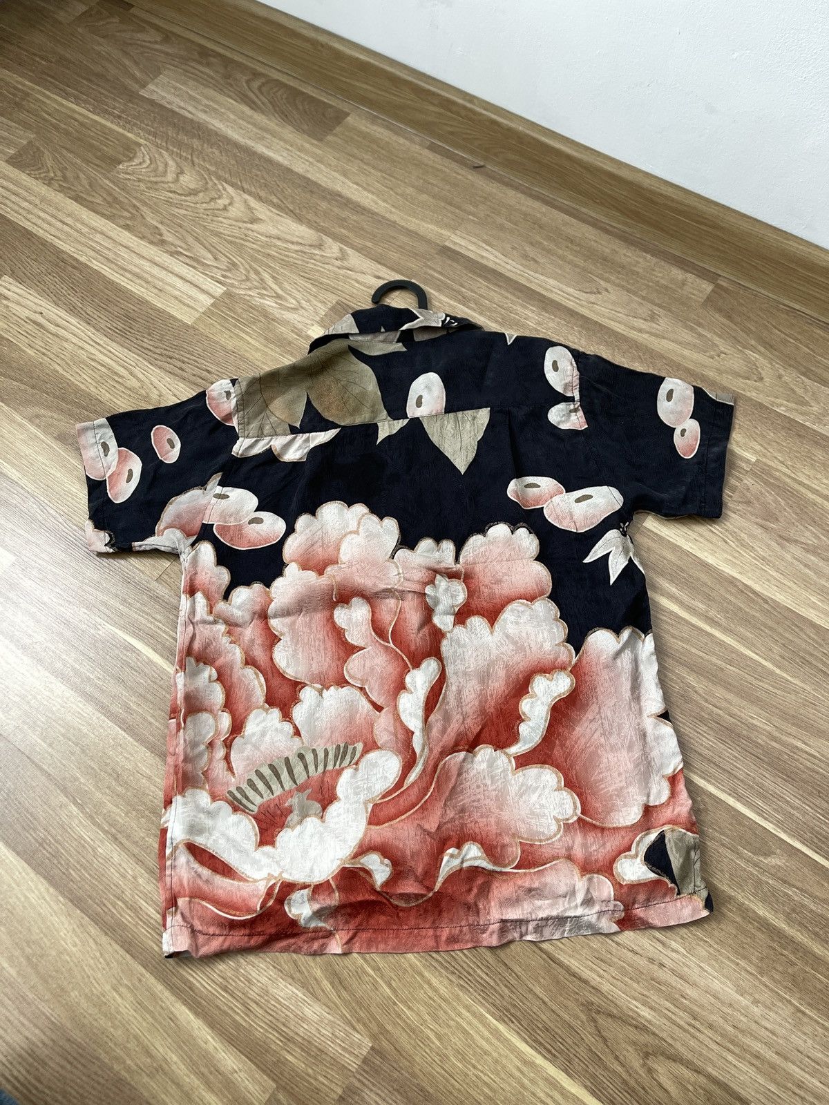 Other Pagong Aloha Shirt Women’s Japanese Floral Print 100% silk Size S / US 4 / IT 40 - 6 Thumbnail