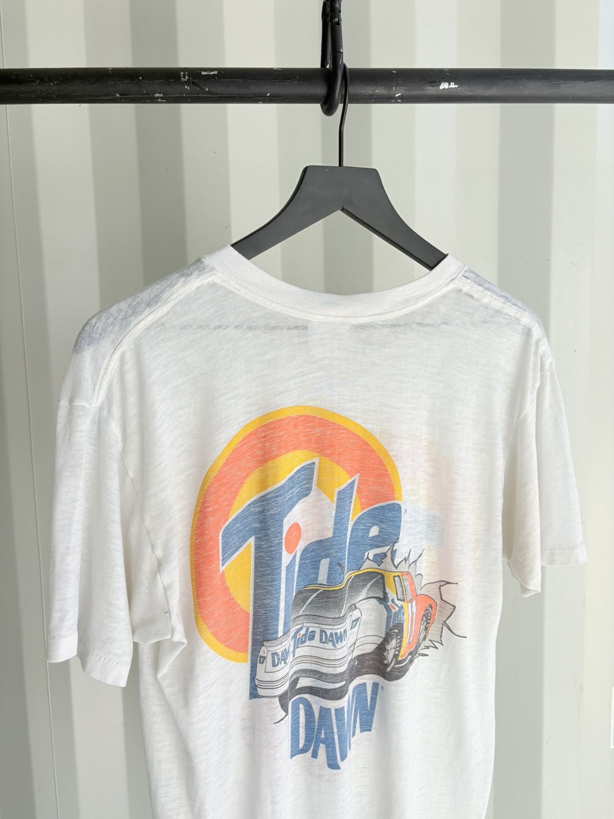 Vintage Thrashed Tide Faded Distressed Shirt Grunge Band paper thin Size US XL / EU 56 / 4 - 4 Thumbnail