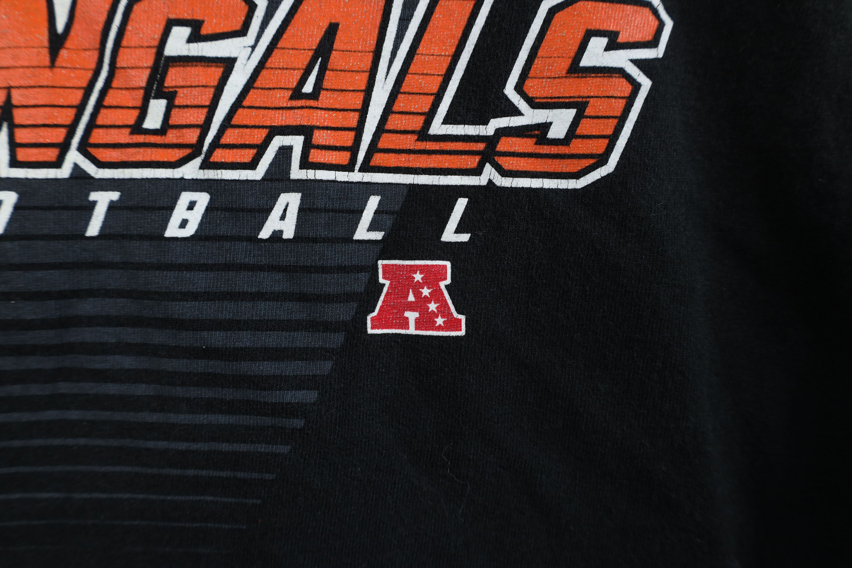 Vintage Y2K NFL Spell Out Cincinnati Bengals Football T-Shirt Size US L / EU 52-54 / 3 - 5 Thumbnail