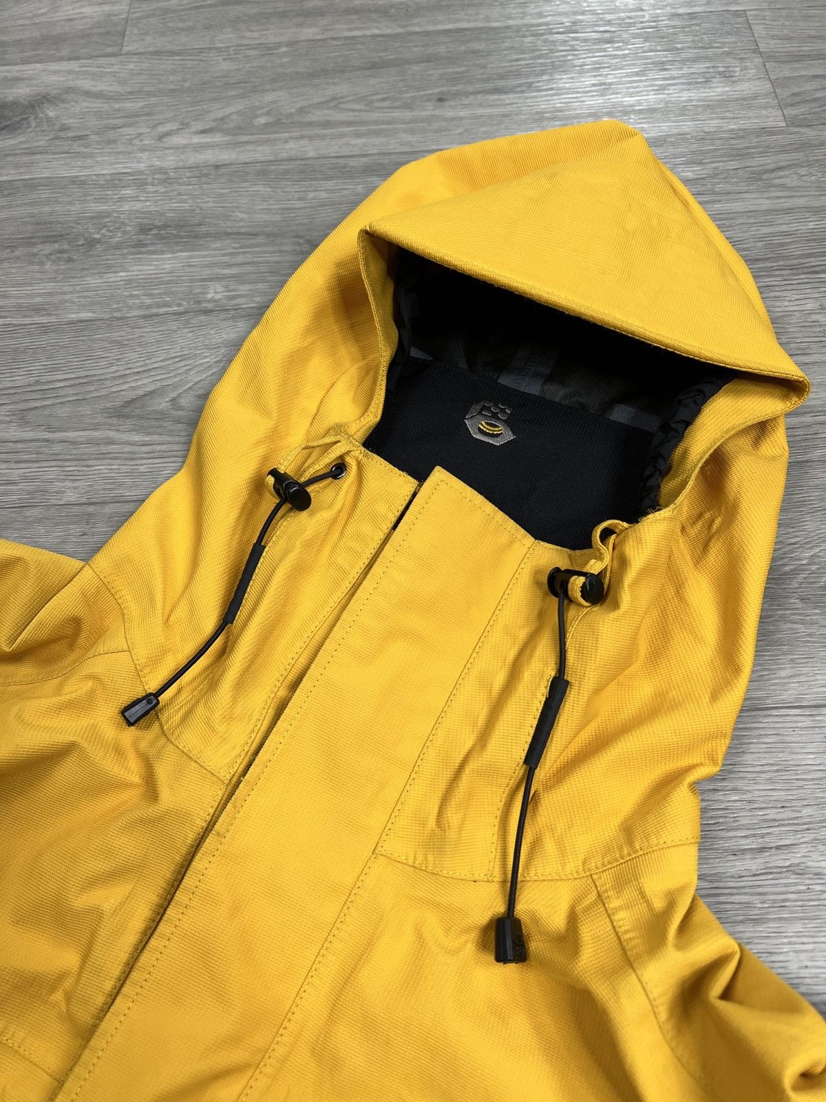 Mountain Hardwear Mountain Hardwear Gore Tex XCR Jacket Size L gorpcore Size US L / EU 52-54 / 3 - 12 Thumbnail