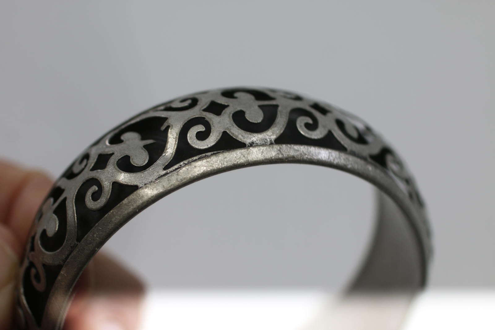 Unknown London Vintage Silver Tone Filigree Cuff Bracelet & Dangle Earrings Size ONE SIZE - 8 Thumbnail