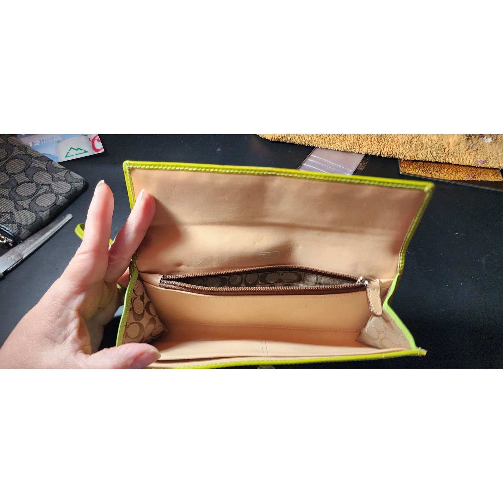 Coach COACH classic avocado green Genuine Leather lwallet clutch Size ONE SIZE - 4 Thumbnail