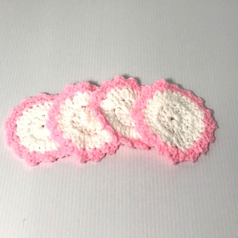 Handmade NWT Handmade Crocheted Facial Scrubbies by Dawny Set of 4 Size ONE SIZE - 1 Thumbnail