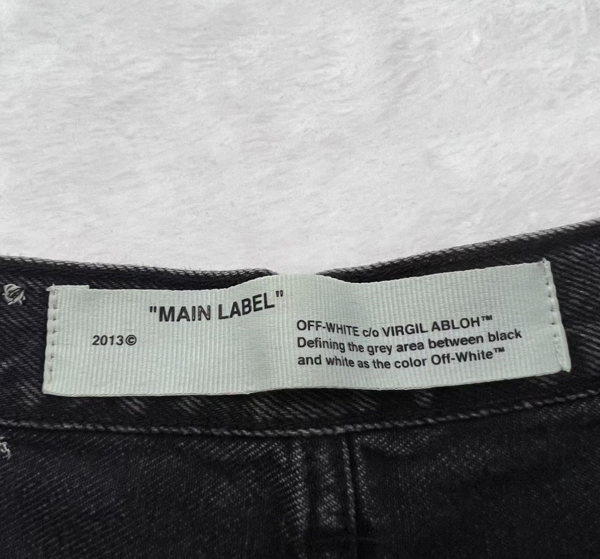 Off-White OFF-WHITE Frayed Raw Edge Denim Shorts J41 Size 28" / US 6 / IT 42 - 3 Thumbnail