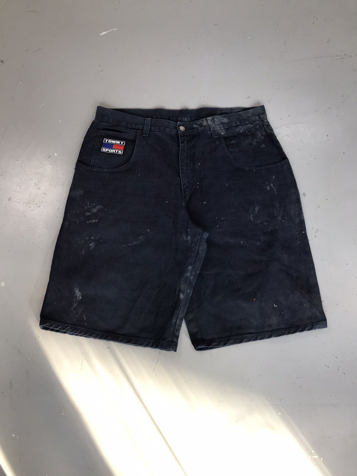 Tommy Hilfiger × Vintage Vintage tummy Hilfiger big pocket SpellOut denim jort Size US 39 - 2 Thumbnail