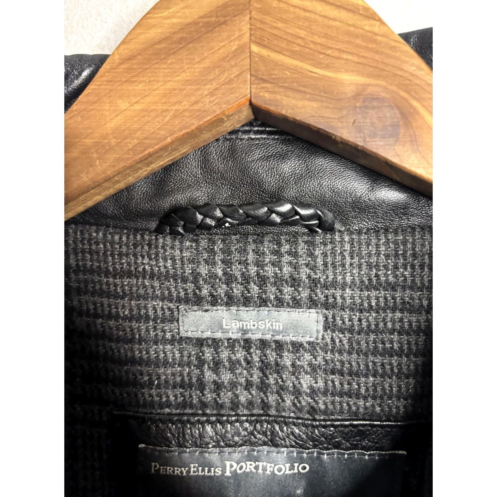Perry Ellis Perry Ellis Portfolio Mens Leather Bomber Jacket 2XL Black Zip Lined Collared Full Zip Pockets Holiday Casual Fall Winter Size US XXL / EU 58 / 5 - 4 Thumbnail