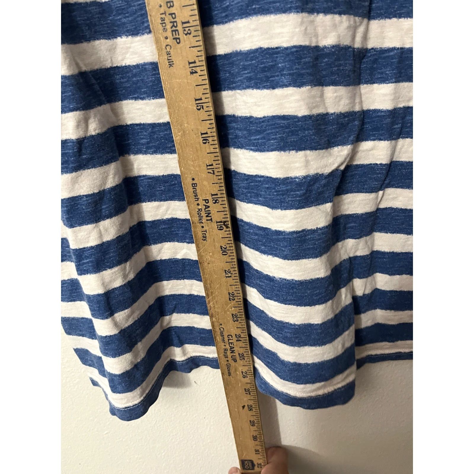 Tommy Hilfiger VINTAGE Tommy Hilfiger Denim Blue Shirt Mens XL Graphic Striped Crew Neck 90s Concert Fashion Men’s Tee Size US XL / EU 56 / 4 - 4 Thumbnail