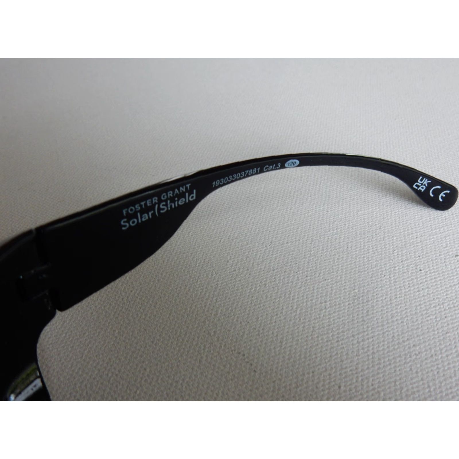 Foster Grant VINTAGE Foster Grant Polarized Fit Over Sunglasses Women Black SR1222 Size ONE SIZE - 4 Thumbnail