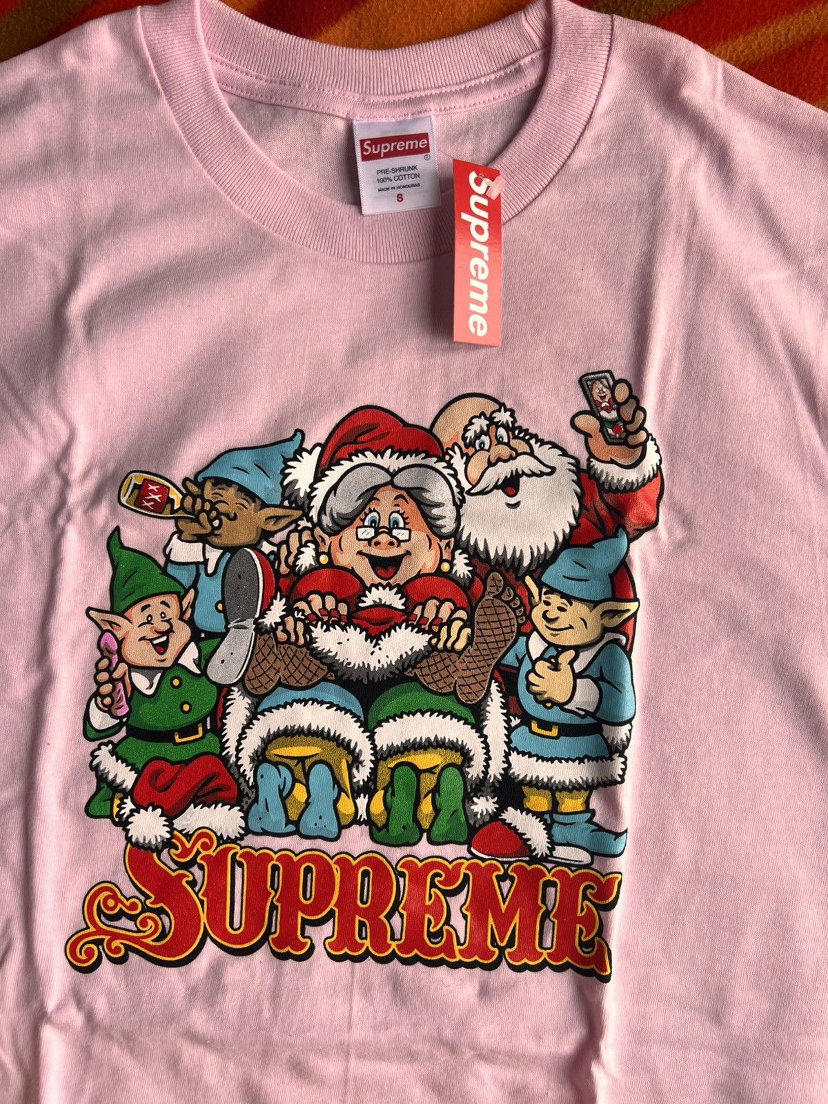 Supreme S - Supreme Naughty Tee Pink santa tshirt Dwarfs holiday Size US S / EU 44-46 / 1 - 11 Thumbnail