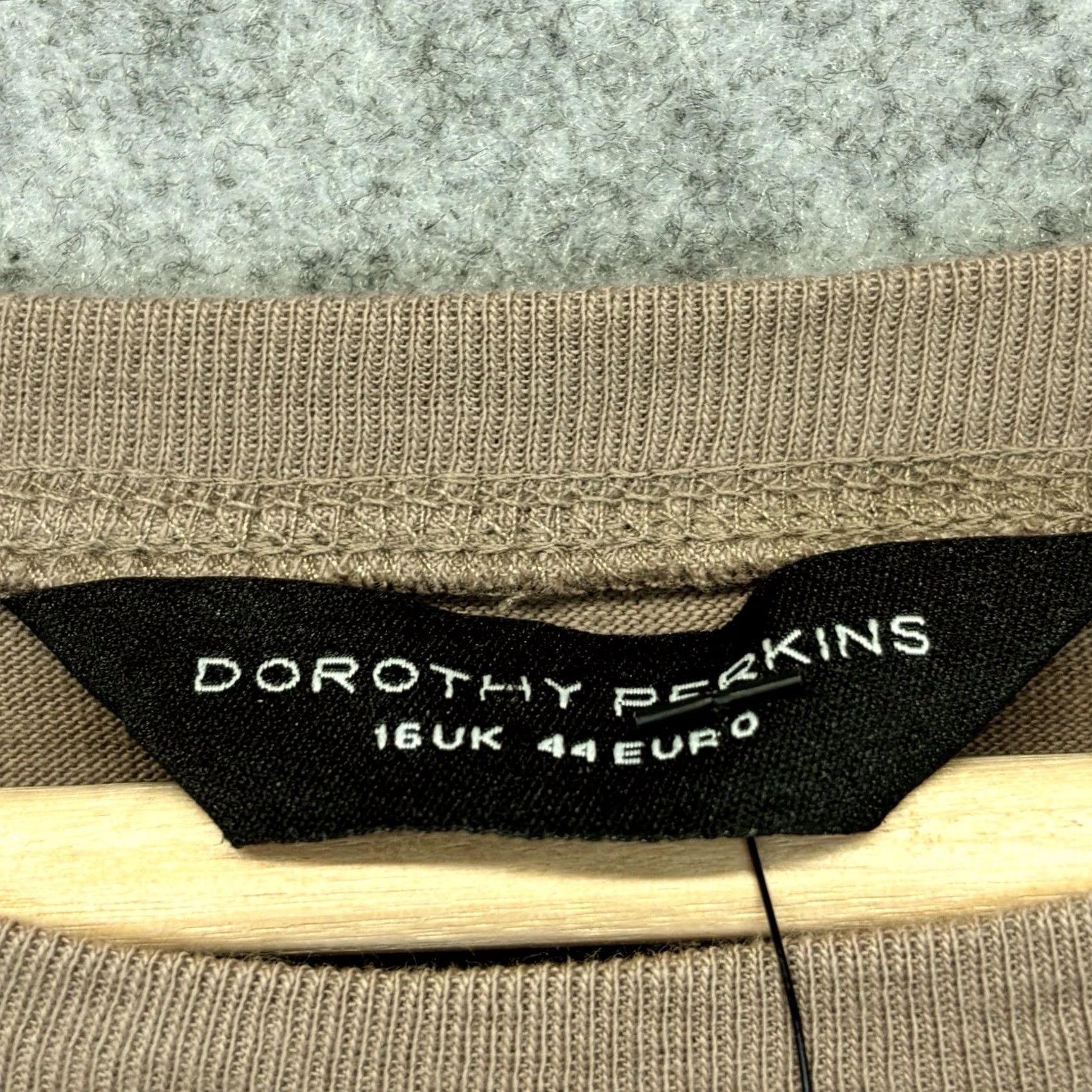 Vintage Dorothy Perkins T Shirt Brown Top Crew Neck Short Sleeve New With Tags Women’s EU44 UK16 Casual Basic Cotton 100% VINTAGE? No (adjusted) Size XXL / US 16-18 / IT 52-54 - 5 Thumbnail