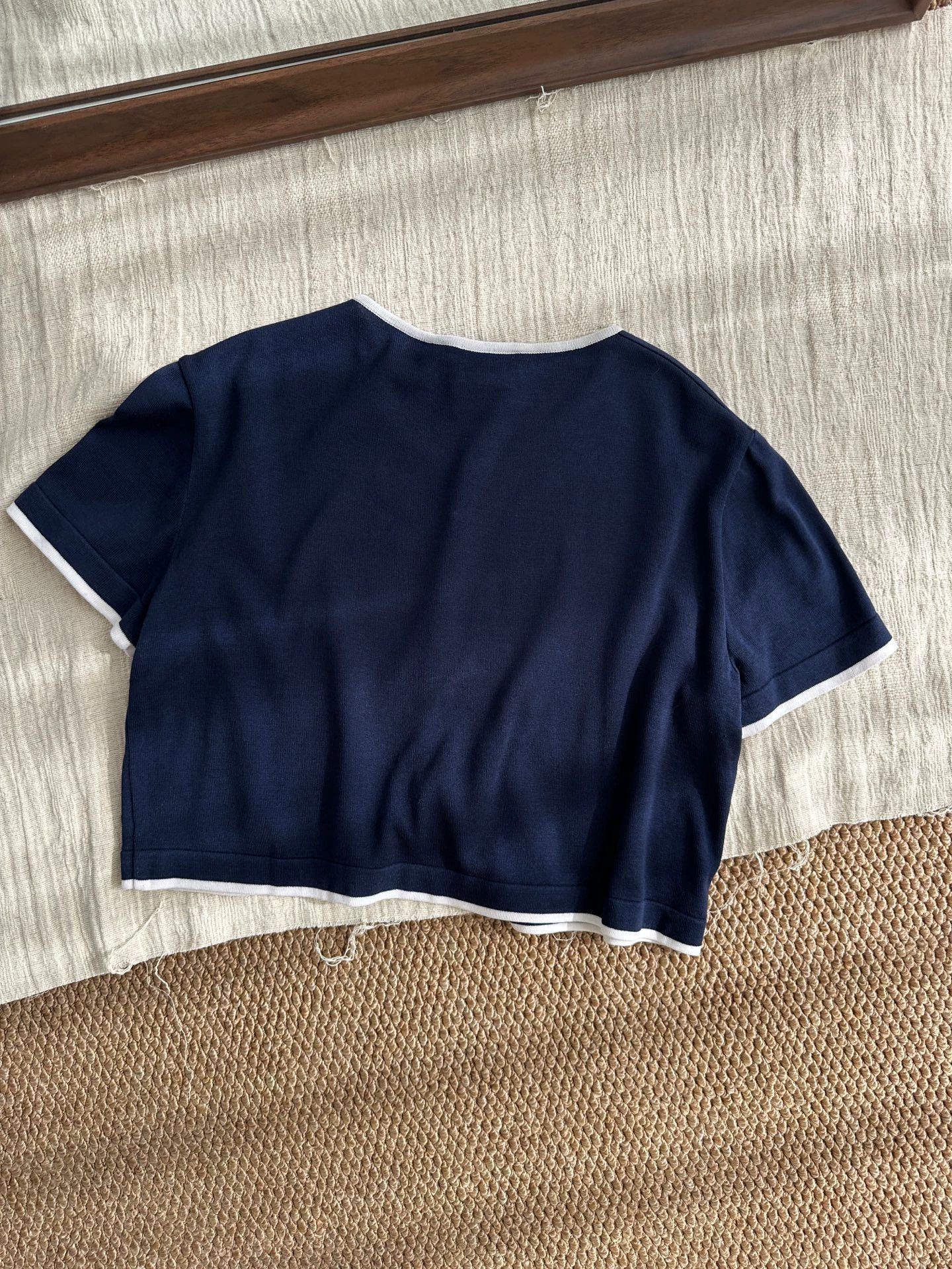 Chanel CHANEL women's navy white trim short-sleeve knit top 42 Size M / US 6-8 / IT 42-44 - 5 Thumbnail