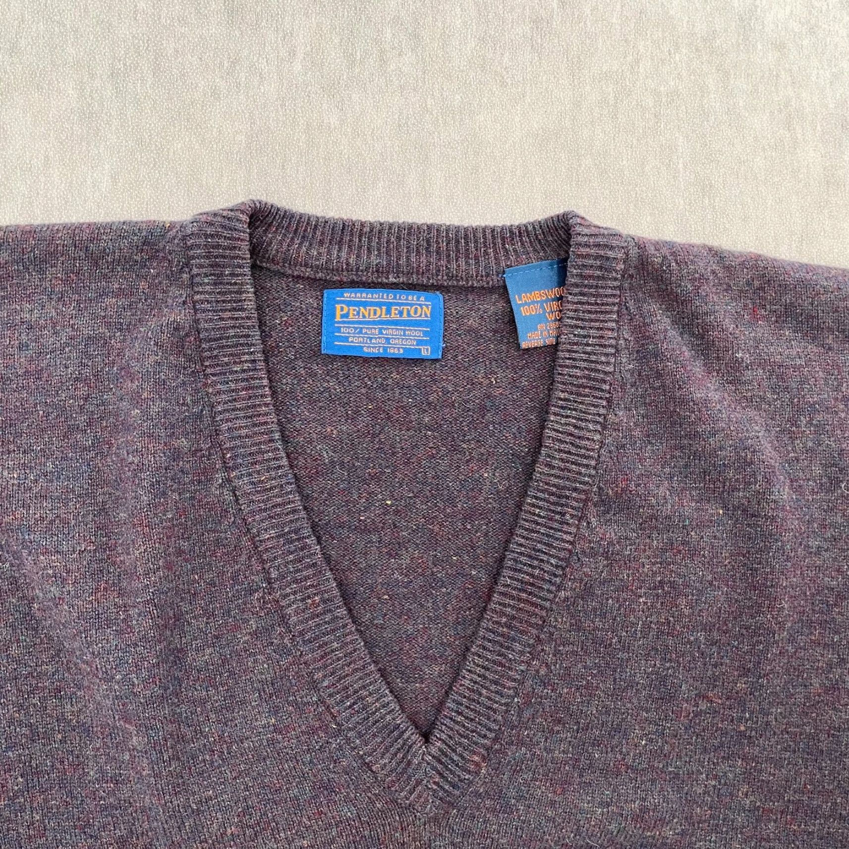 Pendleton VINTAGE Pendleton Sweater Adult Large Purple Lambswool Virgin Wool Pullover Mens Size US L / EU 52-54 / 3 - 3 Thumbnail