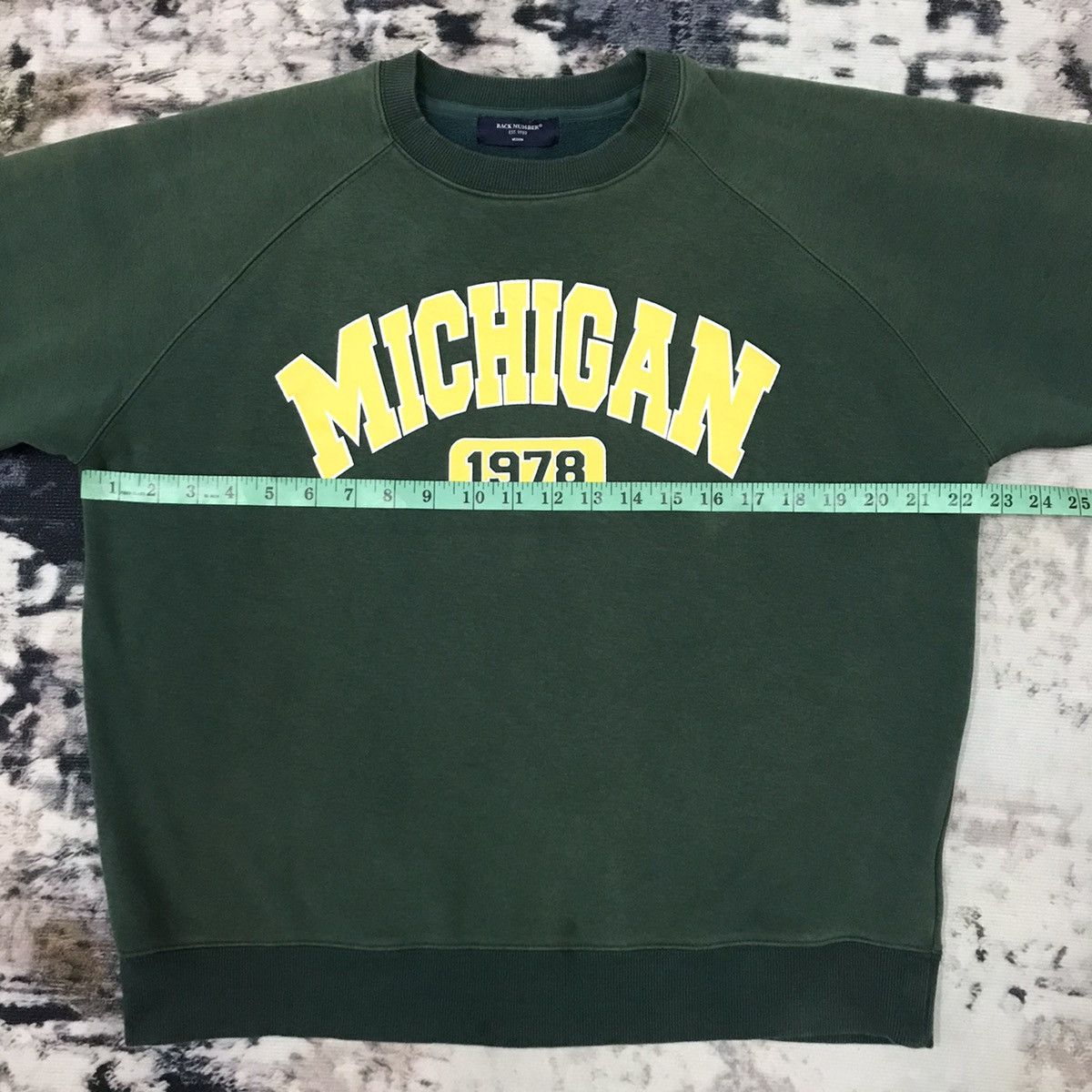 Japanese Brand Vintage Back Number Michigan Spellout Biglogo Sweatshirt Size US M / EU 48-50 / 2 - 13 Thumbnail