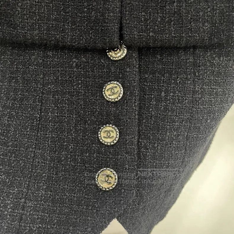 Chanel Chanel Black CC Round Neck Coat. Size US M / EU 48-50 / 2 - 4 Thumbnail