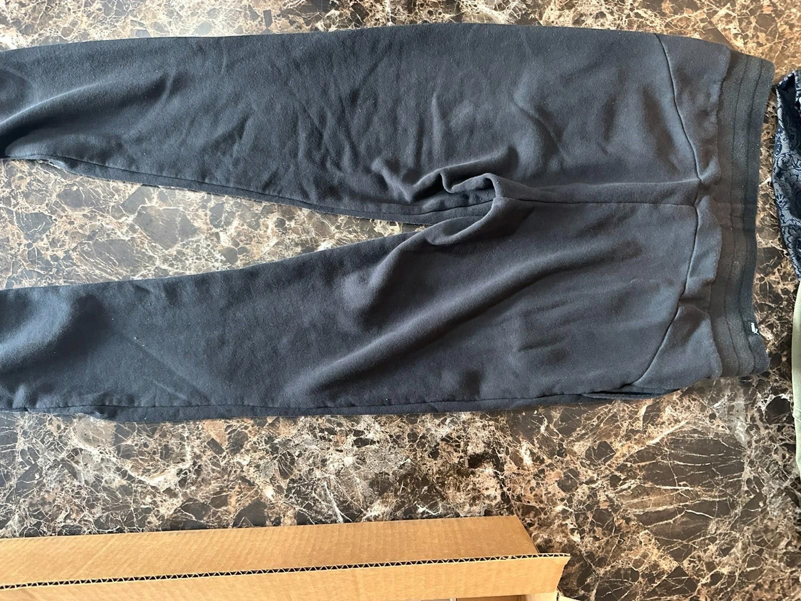 Puma black Puma sweatpants, men's medium Size US 32 / EU 48 - 6 Thumbnail