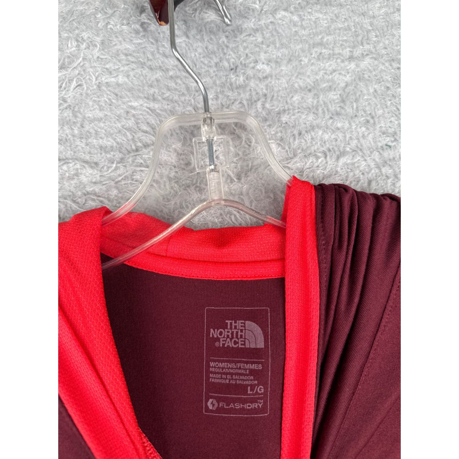 The North Face The North Face Shirt Women Red Long Sleeve Hooded V-Neck Flashdry Polyester Size M / US 6-8 / IT 42-44 - 7 Thumbnail