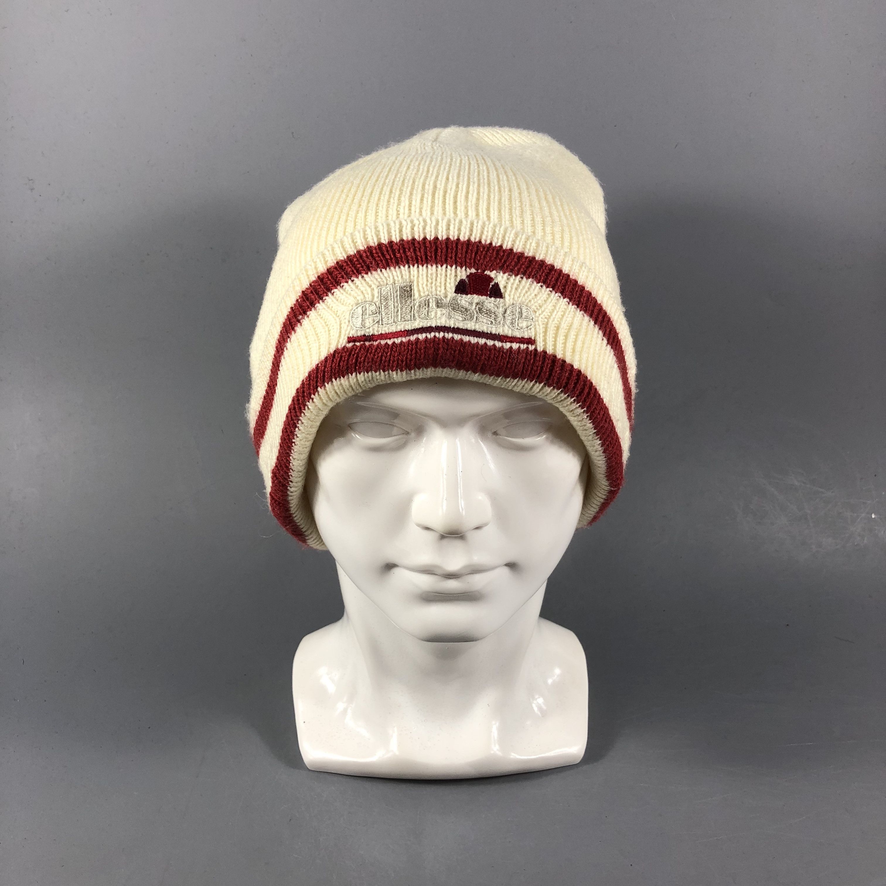 image of Ellesse Fisherman Beanie Snowcap Snow Hat B923, Men's