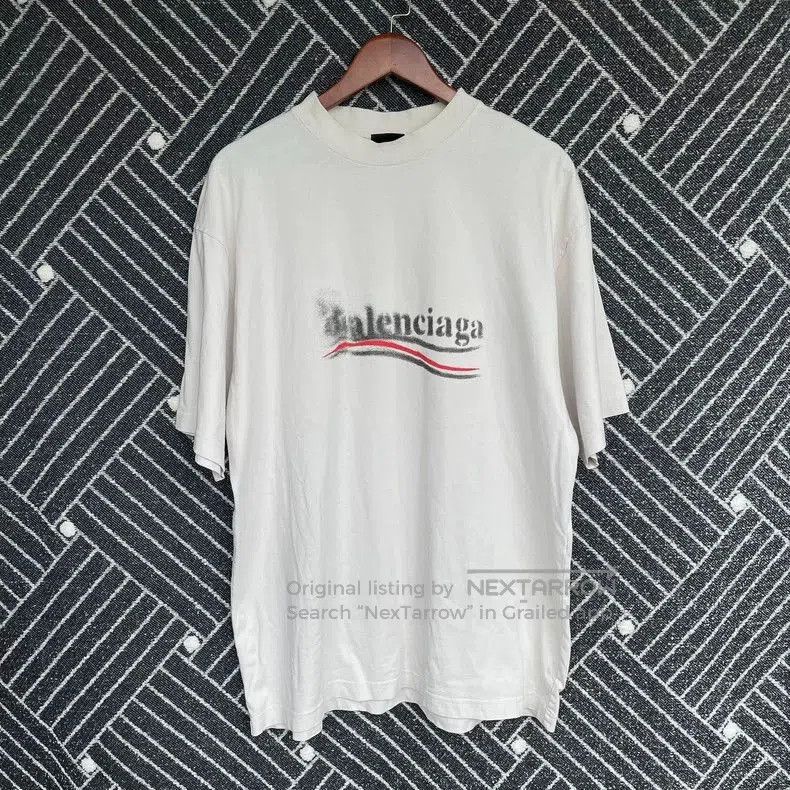 Balenciaga Balenciaga Blur Cola Print Short Sleeve T-shirt. Size US S / EU 44-46 / 1 - 1 Thumbnail