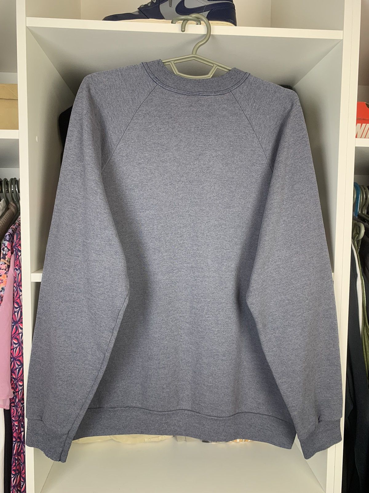 Fruit Of The Loom Vintage Fruit Of The Loom Faded Blank Sweatshirt Size US L / EU 52-54 / 3 - 19 Thumbnail