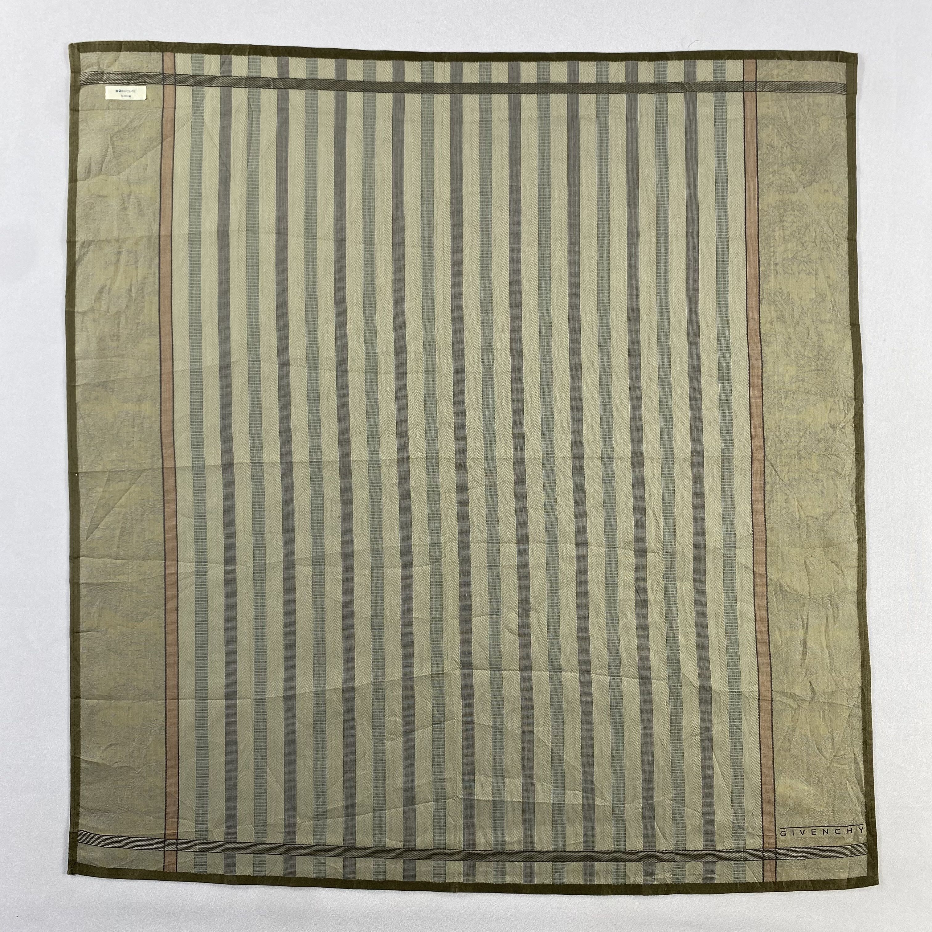 Vintage Givenchy Bandana/ Handkerchief / Neckerchief-P1870 Size ONE SIZE - 1 Thumbnail