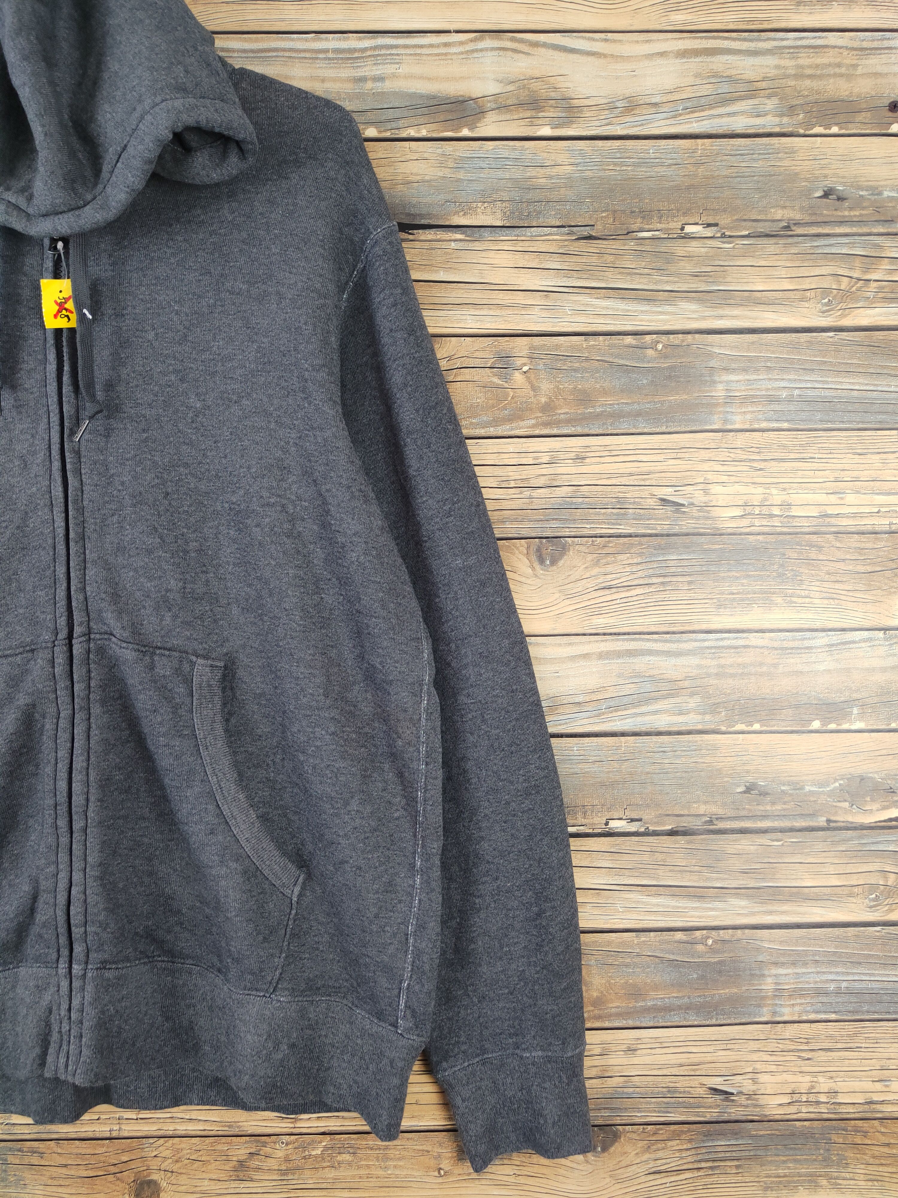 Japanese Brand × Vintage Uniqlo japan vintage Black Hoodie Sweaters #W959 Size US L / EU 52-54 / 3 - 5 Thumbnail