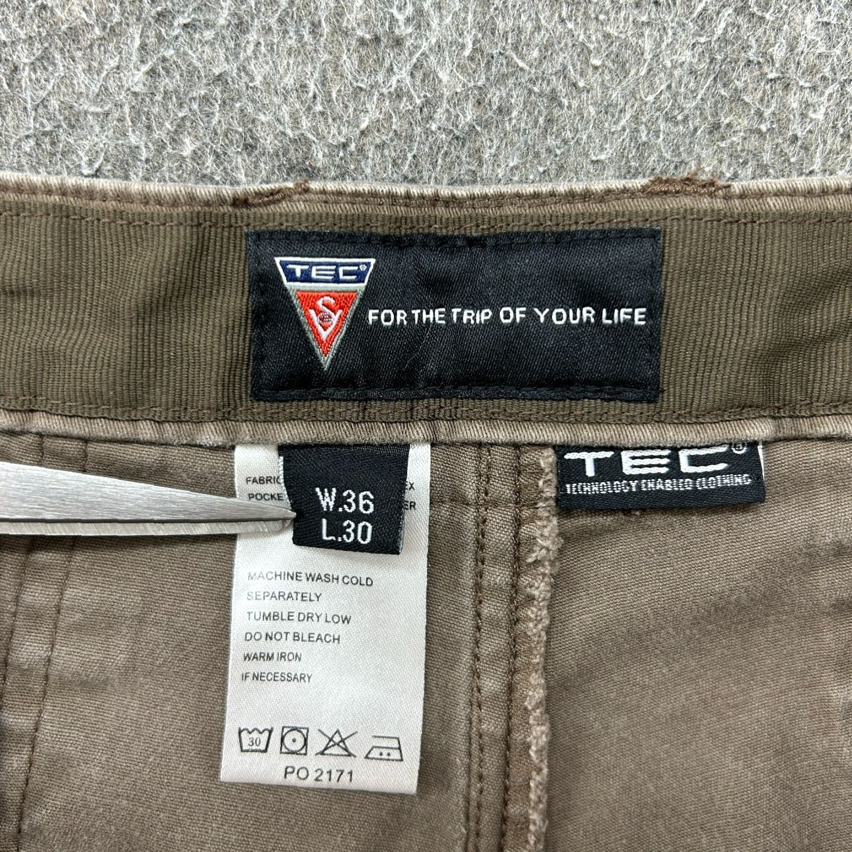 Vintage SCOTTeVEST Pants Mens 36x27 Brown Cotton Relaxed Straight Chino Cargo Pocket Casual Vintage: No? Size 36R - 3 Thumbnail